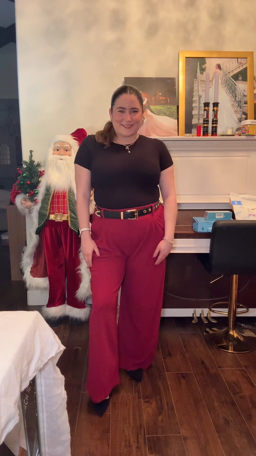 Vlogmas is really motivating me to bring back OOTD videos 🥹 stay tuned for another morning in my life  #grwm #halarapants #workoutfit #midsizefashion 

#LTKgrwm #LTKHoliday #LTKootd