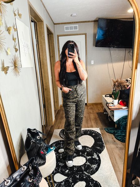 Leopard print is back and I have never been so excited! These baggy straight leg jeans are a must have for the upcoming fall season and for the summer! 

Jeans
Trendy style
On trend 
Y2K style 
Millenial 
Straight leg jeans
Baggy jeans 
Cheetah print 

#LTKStyleTip #LTKFindsUnder100 #LTKMidsize