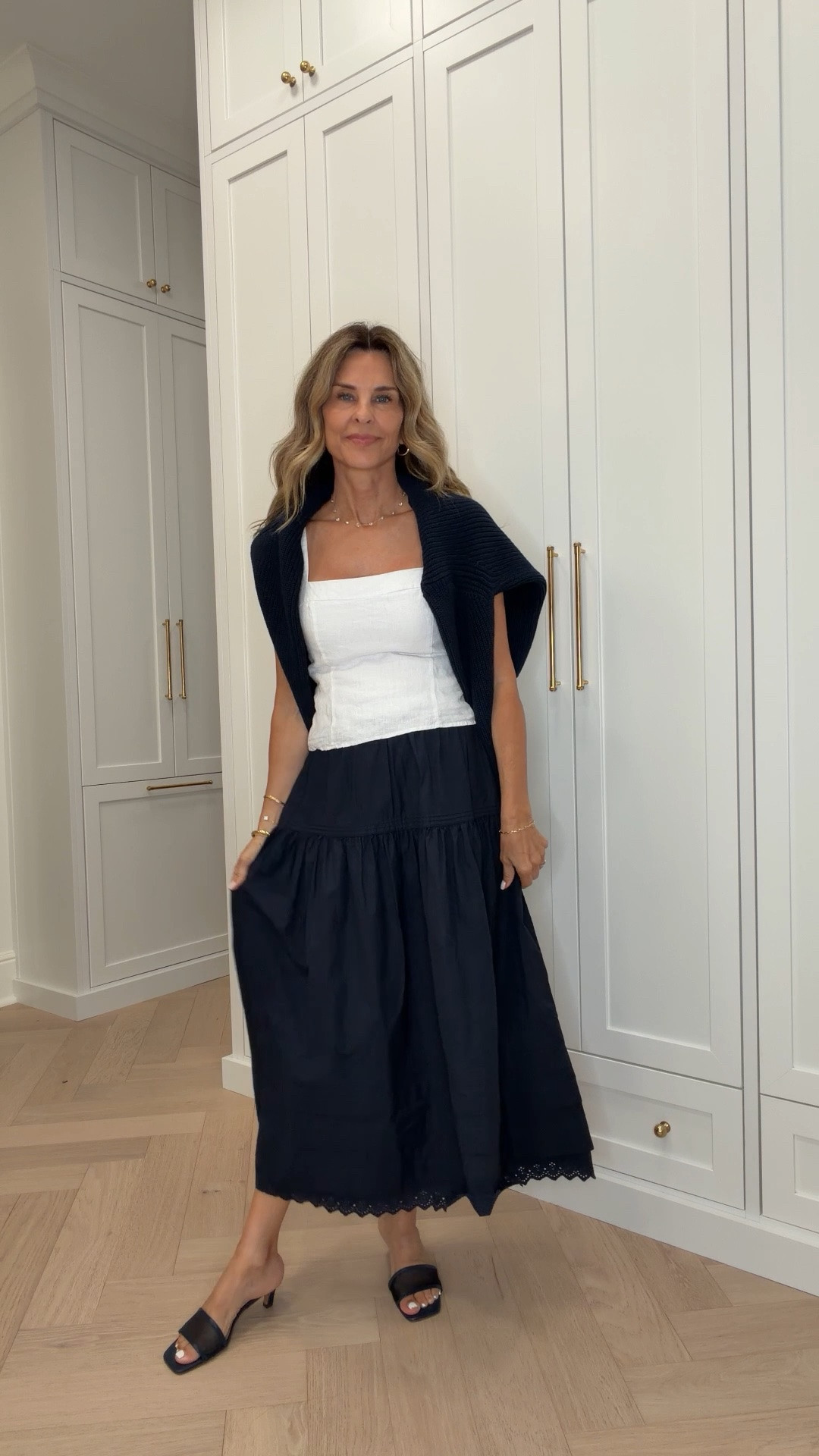 I’m 5’6’’ styling this cotton navy skirt for you several ways! Such a great versatile piece to 
bring with you into the fall.
-Navy cotton skirt size XS
-Square neck linen top size S
-White short sleeved tee size XS
@Quince #QuincePartner

#LTKootd #LTKOver40 #LTKSeasonal