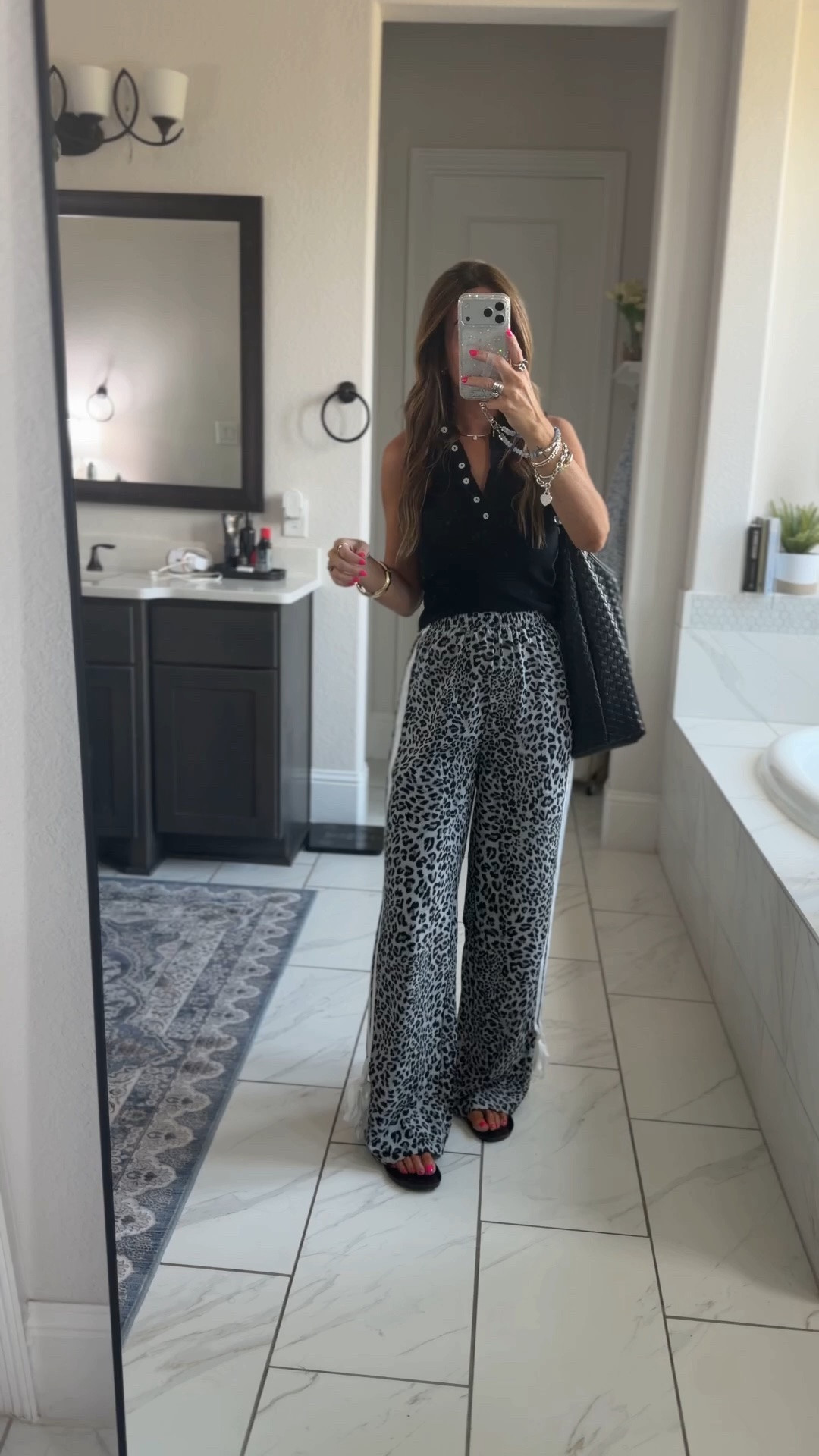 I’m 5”6, wearing an XS Tall in these Amazon pants. I also linked a similar pair if you’re looking for a non tall option!

#LTKgrwm #LTKootd #LTKdayinmylife