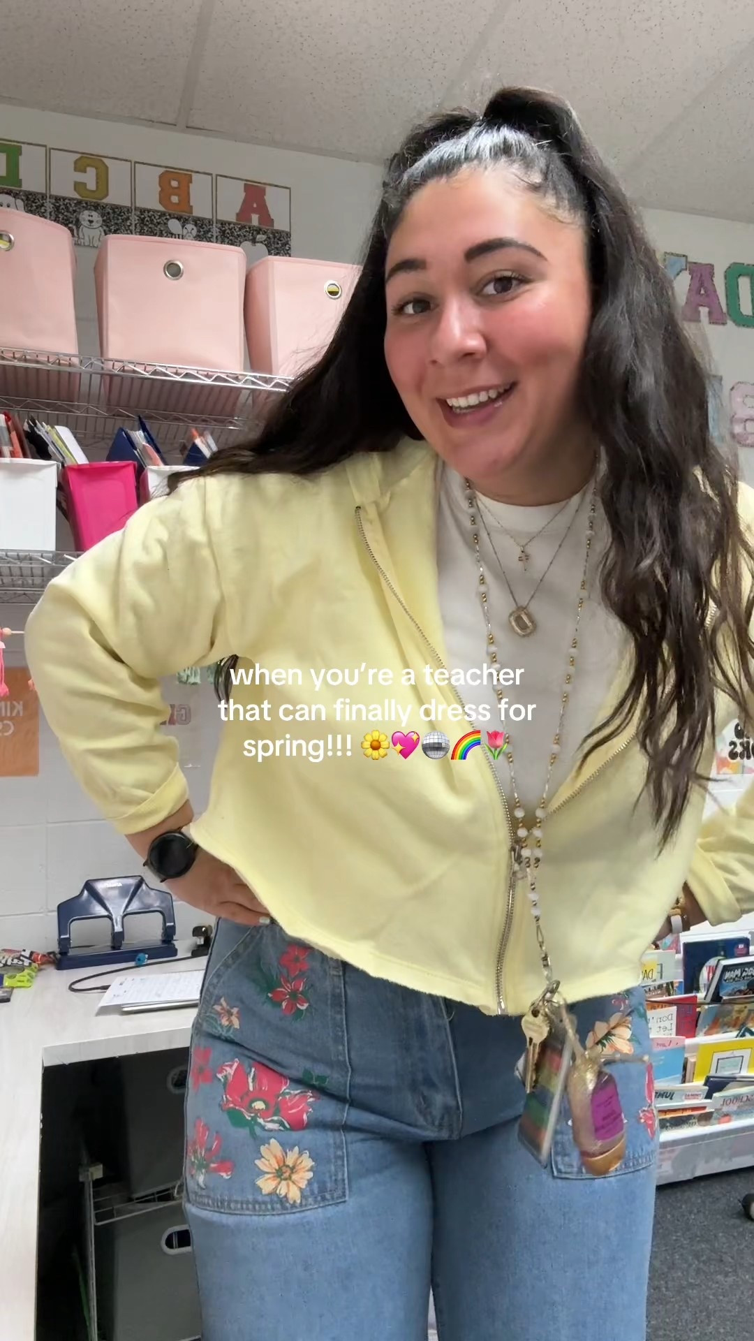 Spring teacher fit!!!🌼🩷