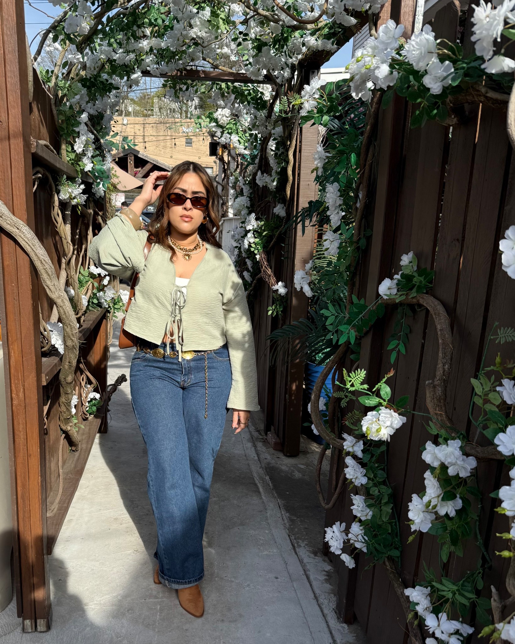 🥑
Top: Large
Denim: Largee

#LTKSeasonal #LTKStyleTip #LTKU