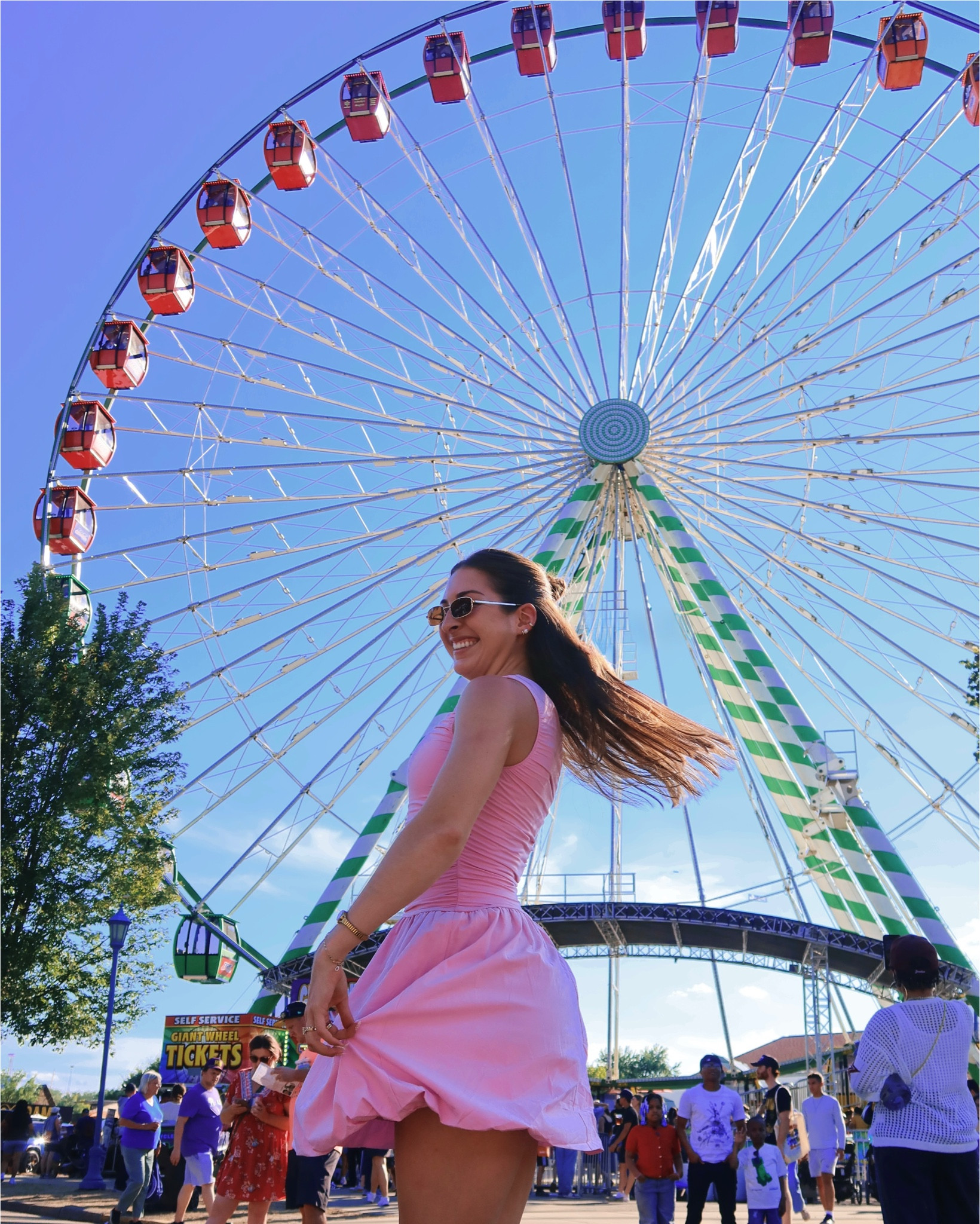 fair to say, I’m obsessed with this dress 🩷

#LTKStyleTip #LTKSeasonal #LTKActive