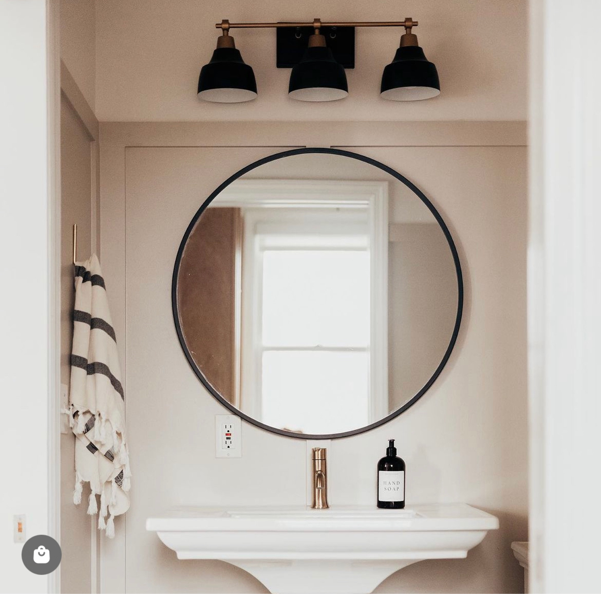 Bathroom

#LTKfindsunder100 #LTKhome