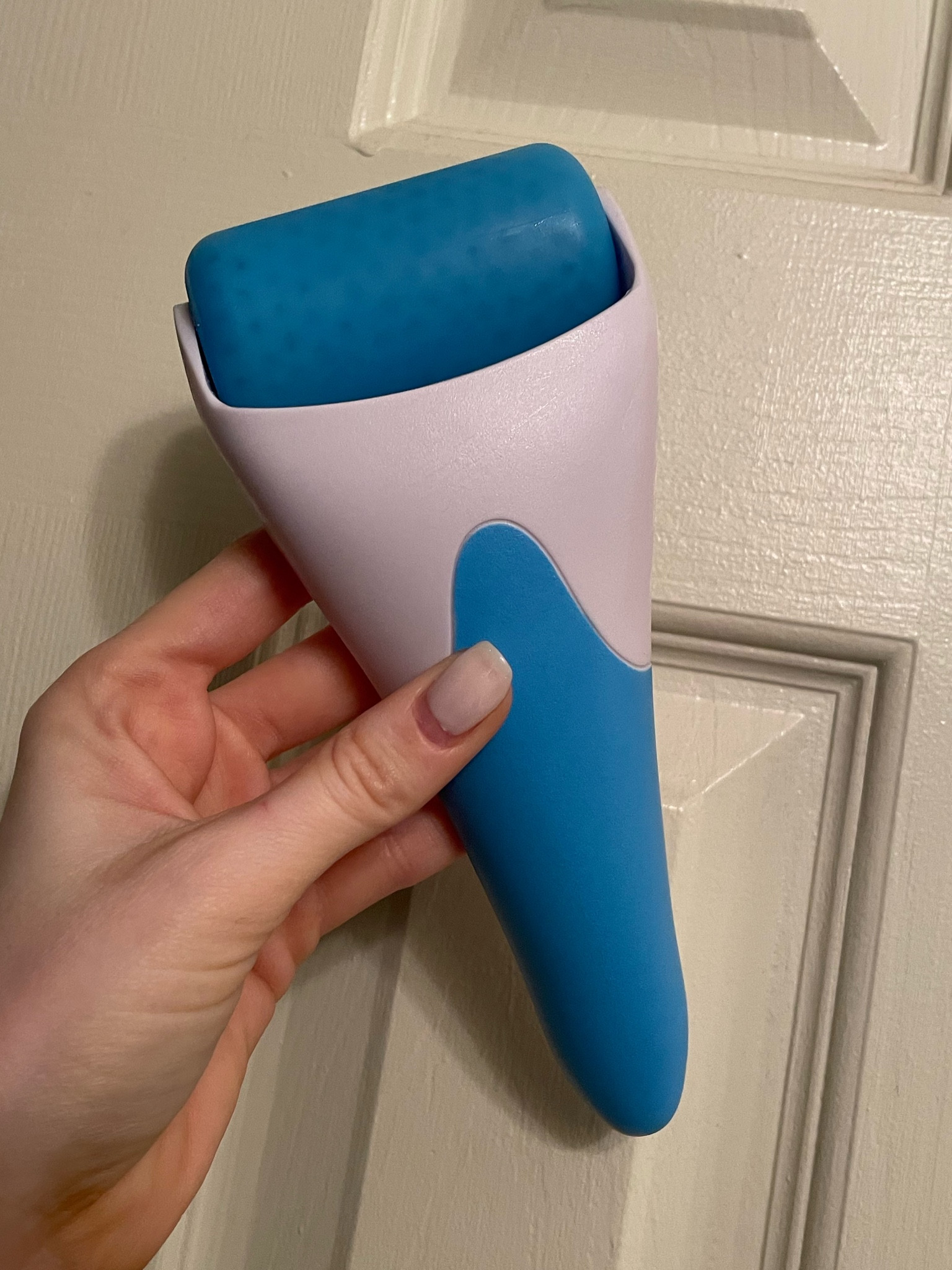 Ice roller - I use this every day before my skincare! 
.
Amazon finds 

#LTKunder50 #LTKFind #LTKbeauty