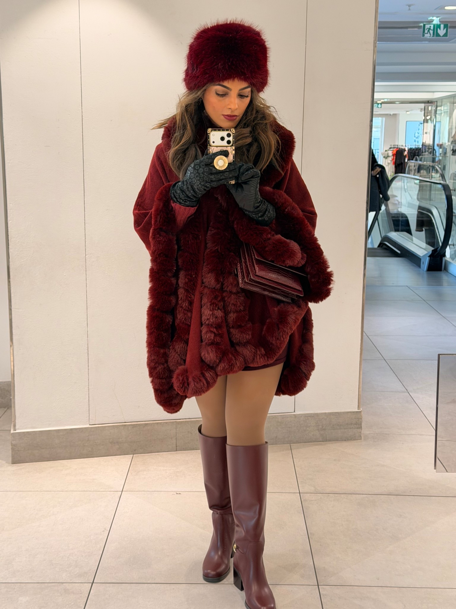 Because burgundy vibes are always in ⭐
Best thick fleece tights out there! Size way up! Wearing size 2xl
Boots run TTS 