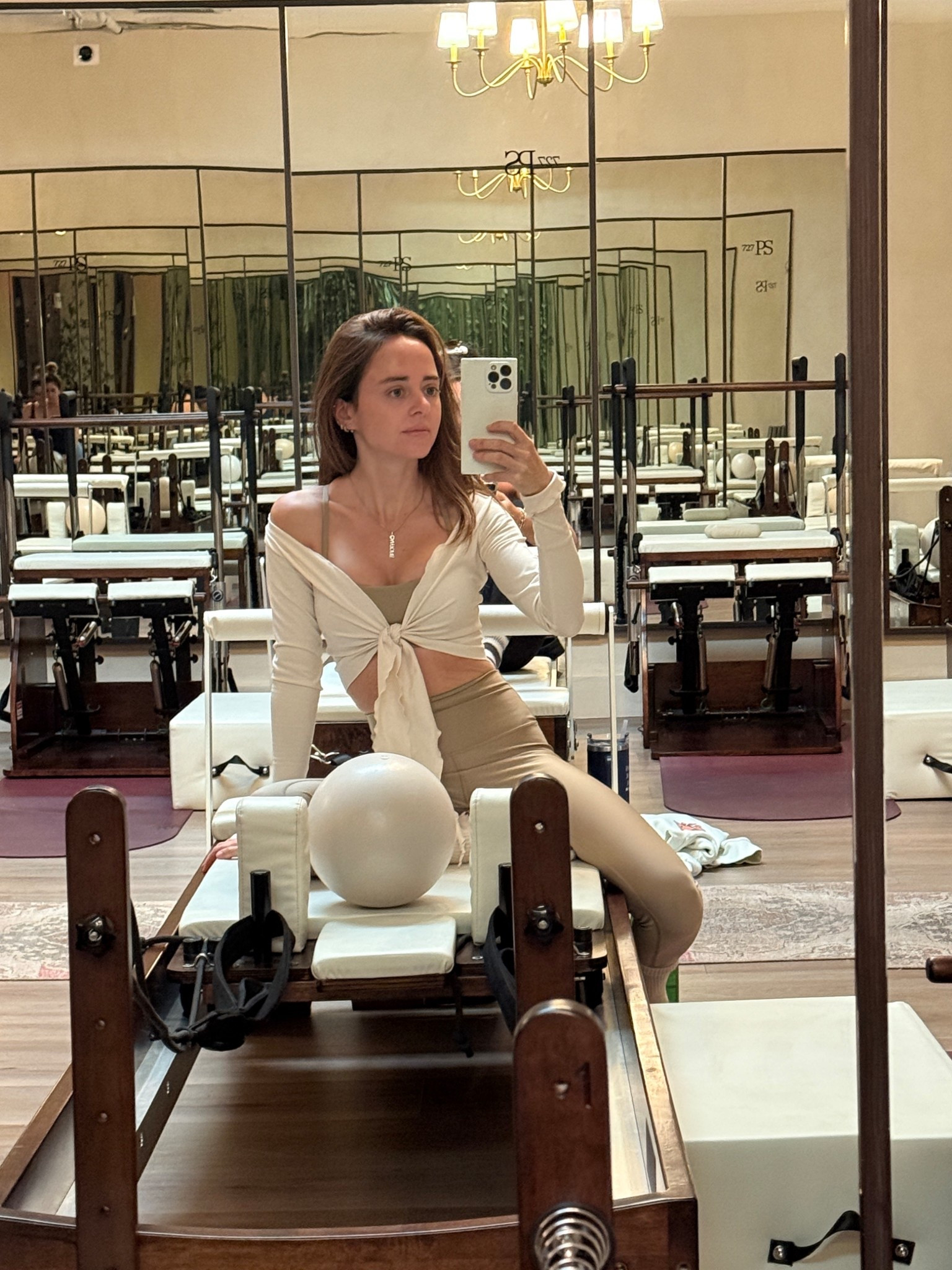 A neutral color loving Pilates babe ✨

#pilates 
#workout 
#bestleggings 

#LTKActive #LTKTravel #LTKfitnessgoals