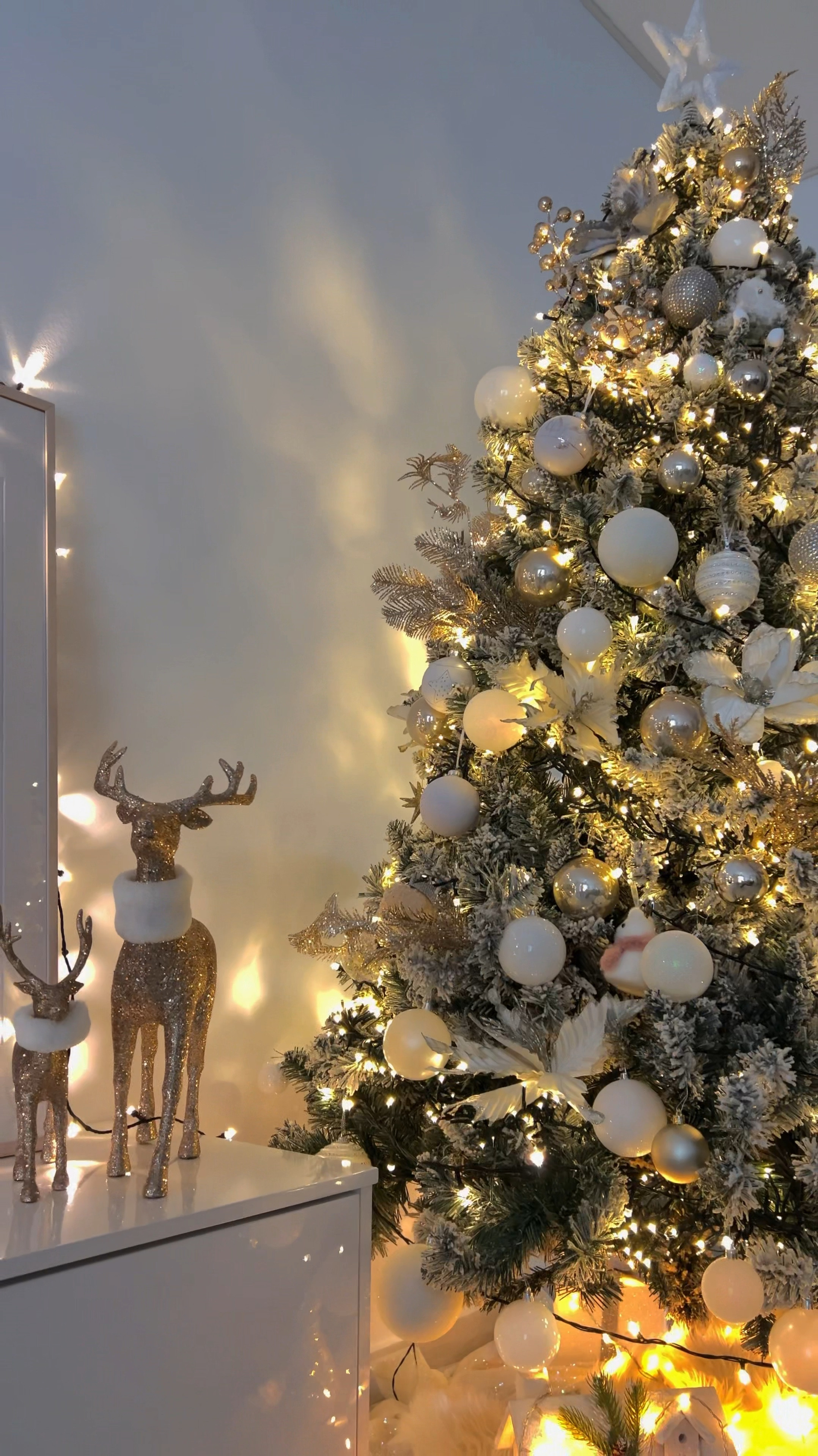 Early getting ready for Christmas 🎄 

#LTKHome #LTKSeasonal #LTKVideo