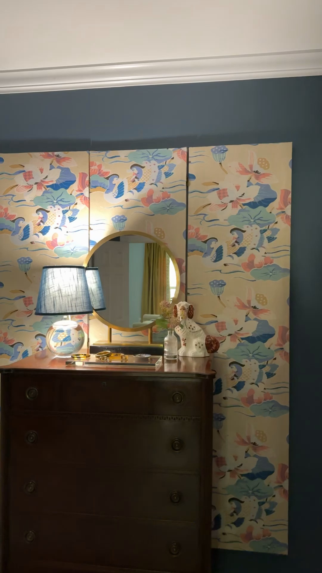 this lamp and brass vanity mirror is currently on sale with Alice Lane Home 

#LTKHome