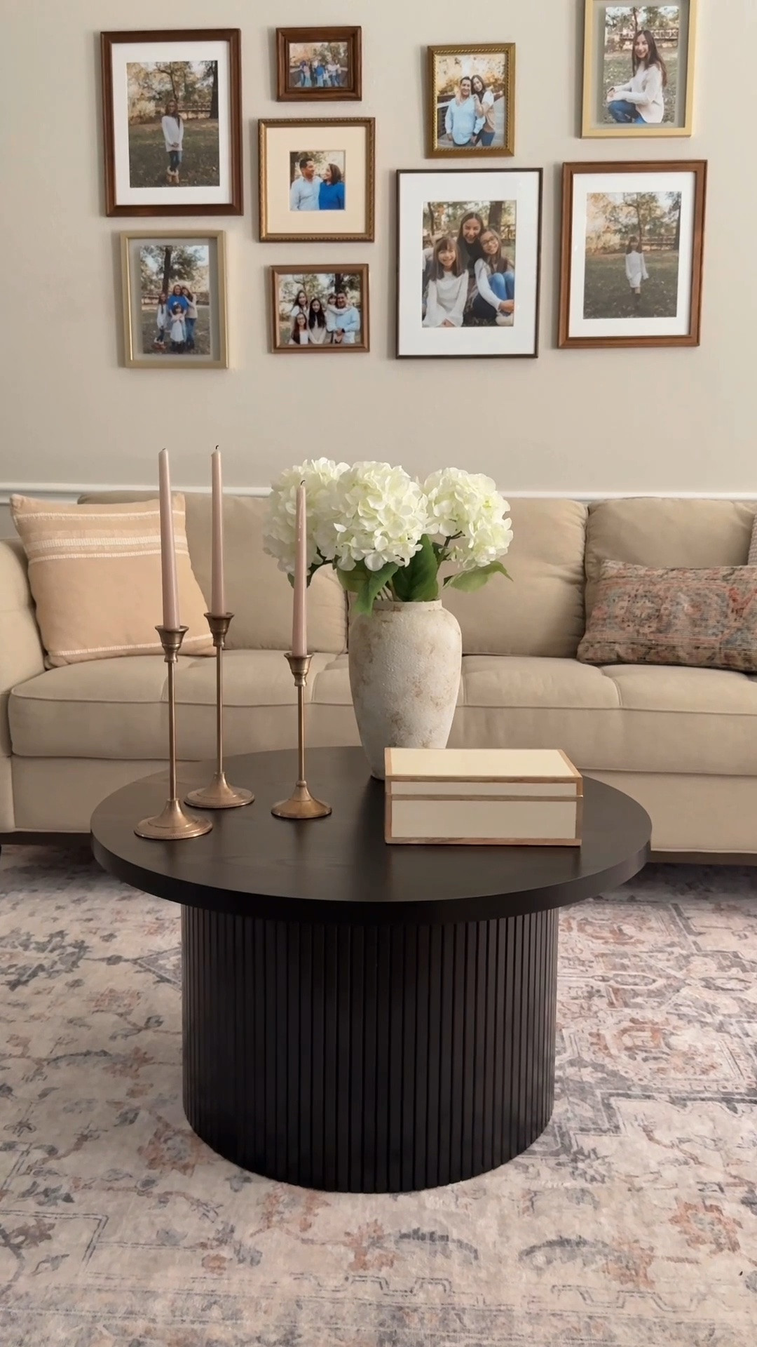 Living room makeover

#LTKvlog #LTKHome #LTKmomlife
