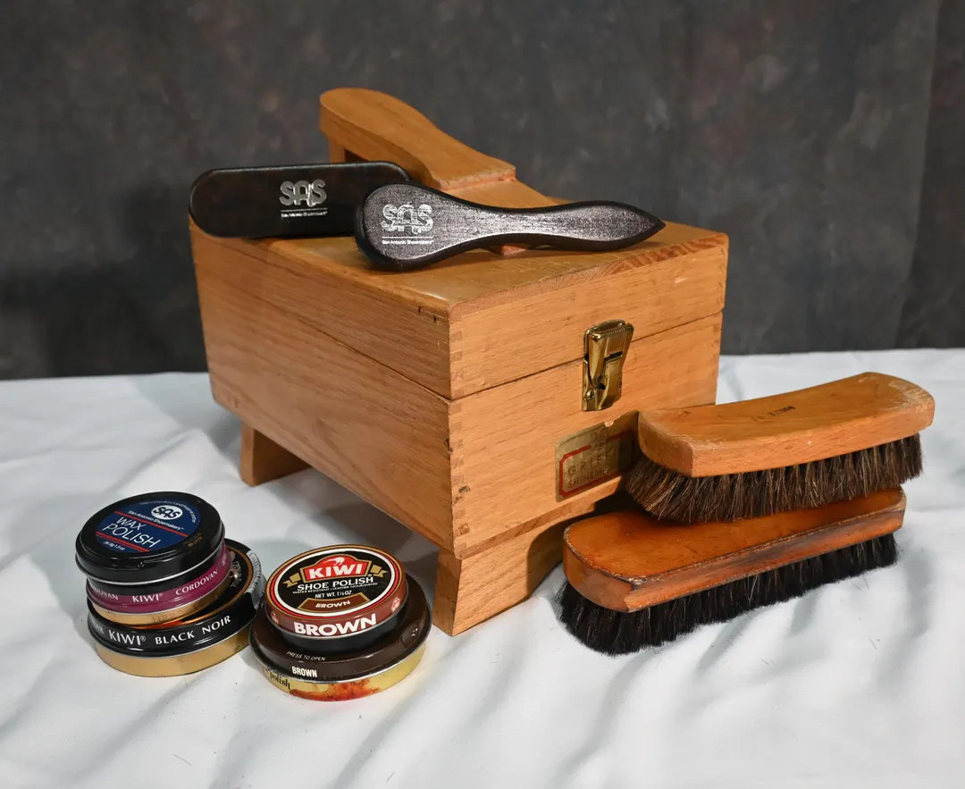 Shine Box Griffin Shinemaster Oak Box Joints Pedestal Wood Shoe W/brushes Polish - Etsy | Etsy (US)