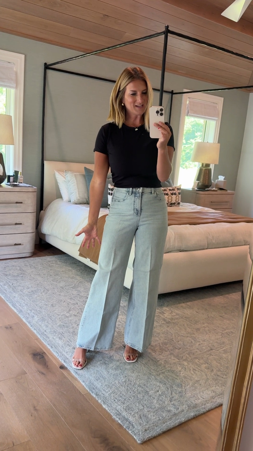 @Spanx - selling these jeans at this price should be arrested 😂😅 - steal ‘em!

#LTKSaleAlert