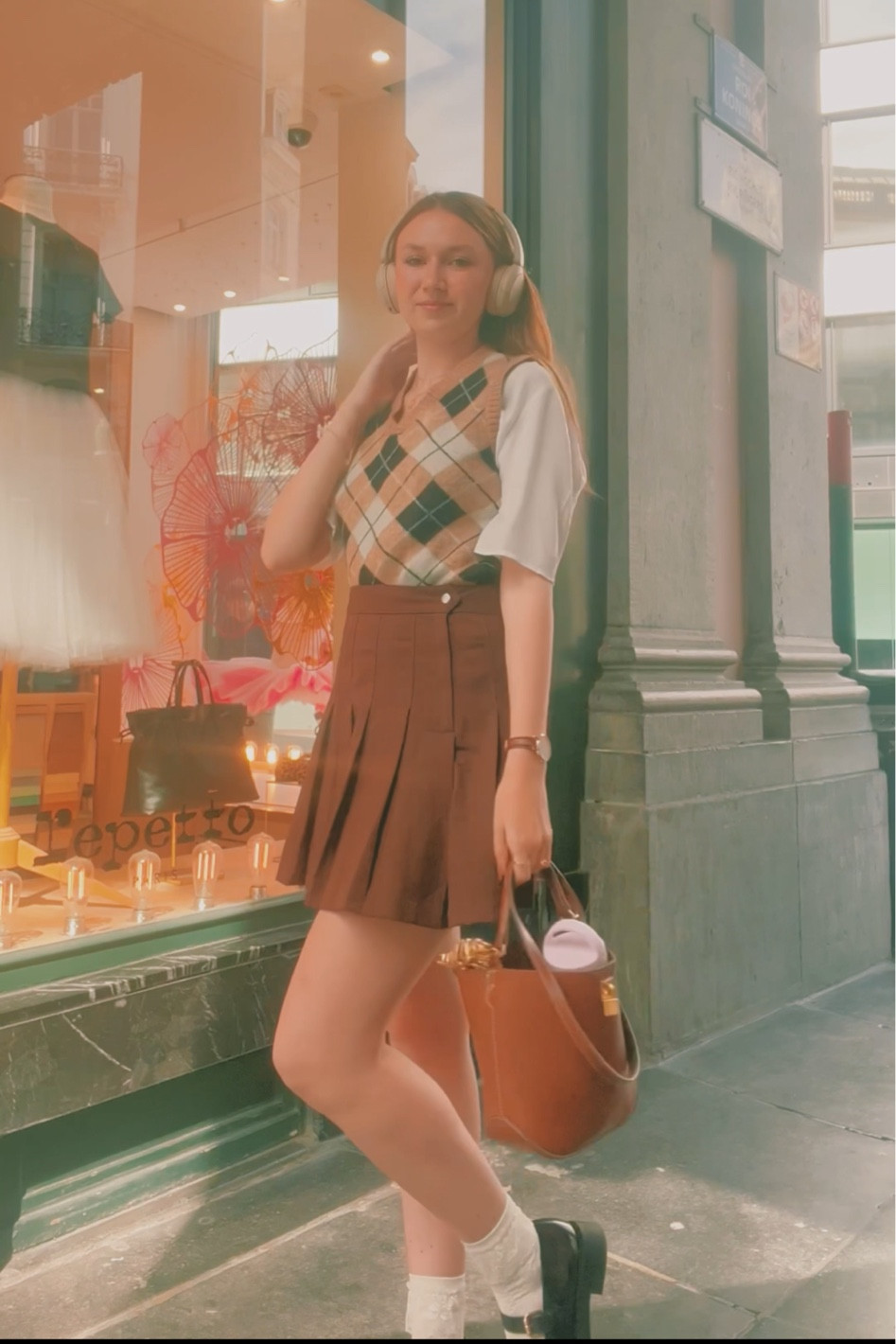 Shirt with short sleeves 
Argyle knit vest
Brown pleated skirt
High socks
Black Mary Jane’s 
Bucket bag with lock detail
Fall outfit 
Fall fashion 
Autumn outfit 
Autumn fashion 
Light academia outfit 
Light academia style 
Light academia aesthetic 

#LTKSeasonal #LTKOver40
