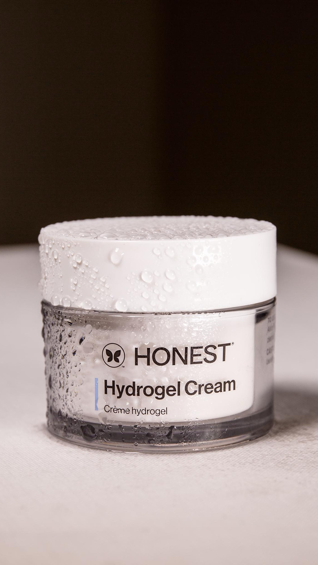 Dewy, glowing skin starts here @honest_beauty — a cooling water cream with jojoba esters, squalene, and dual hyaluronic acid for deep, lasting hydration.
Lightweight, refreshing, and made to keep your glow going. #honestambassador 



#LTKselfcare #LTKBeauty #LTKFindsUnder50