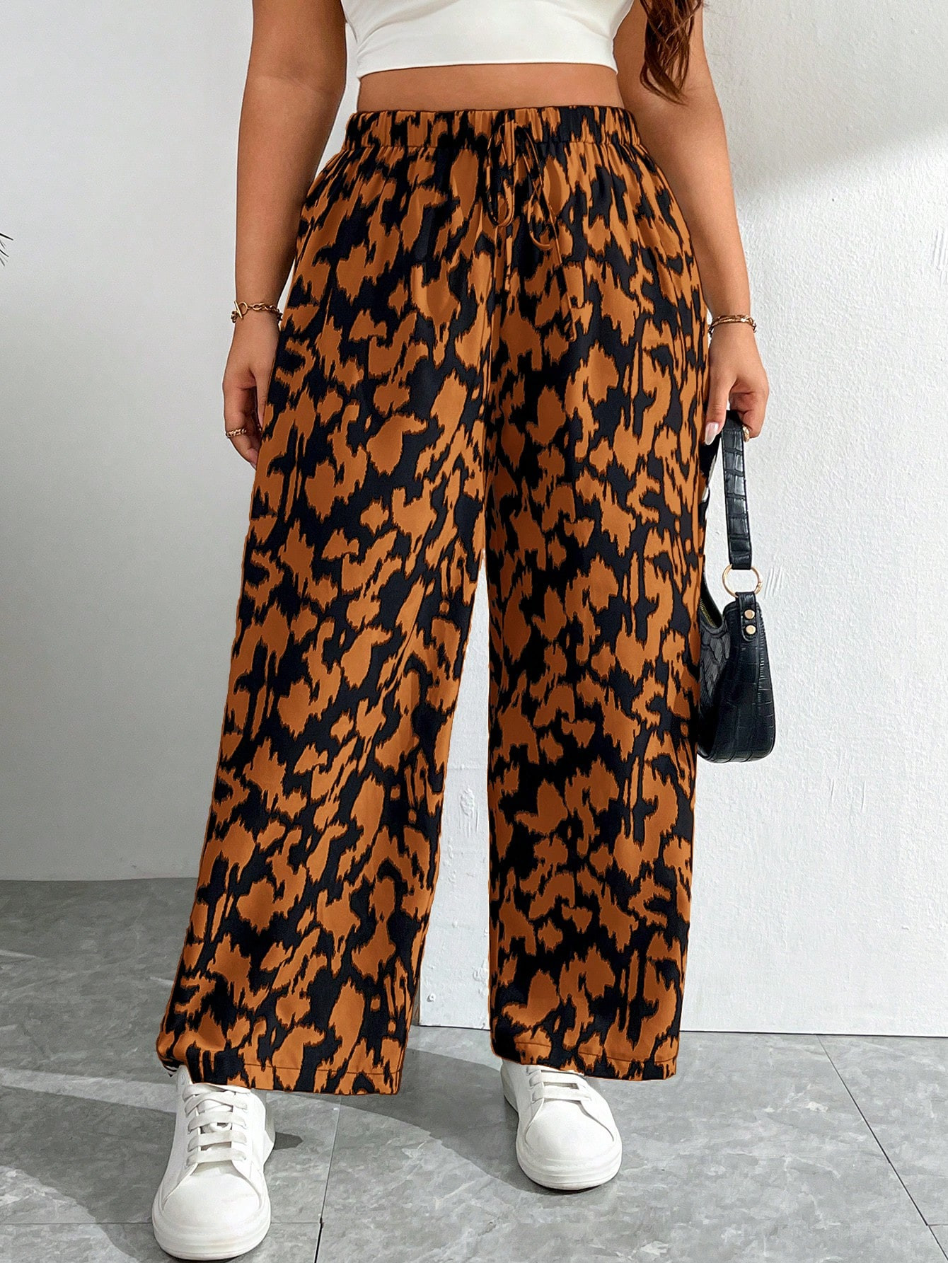 SHEIN EZwear Plus Size Women Minimalist Leopard Print Tied Waist Loose Wide Leg Pants | SHEIN
