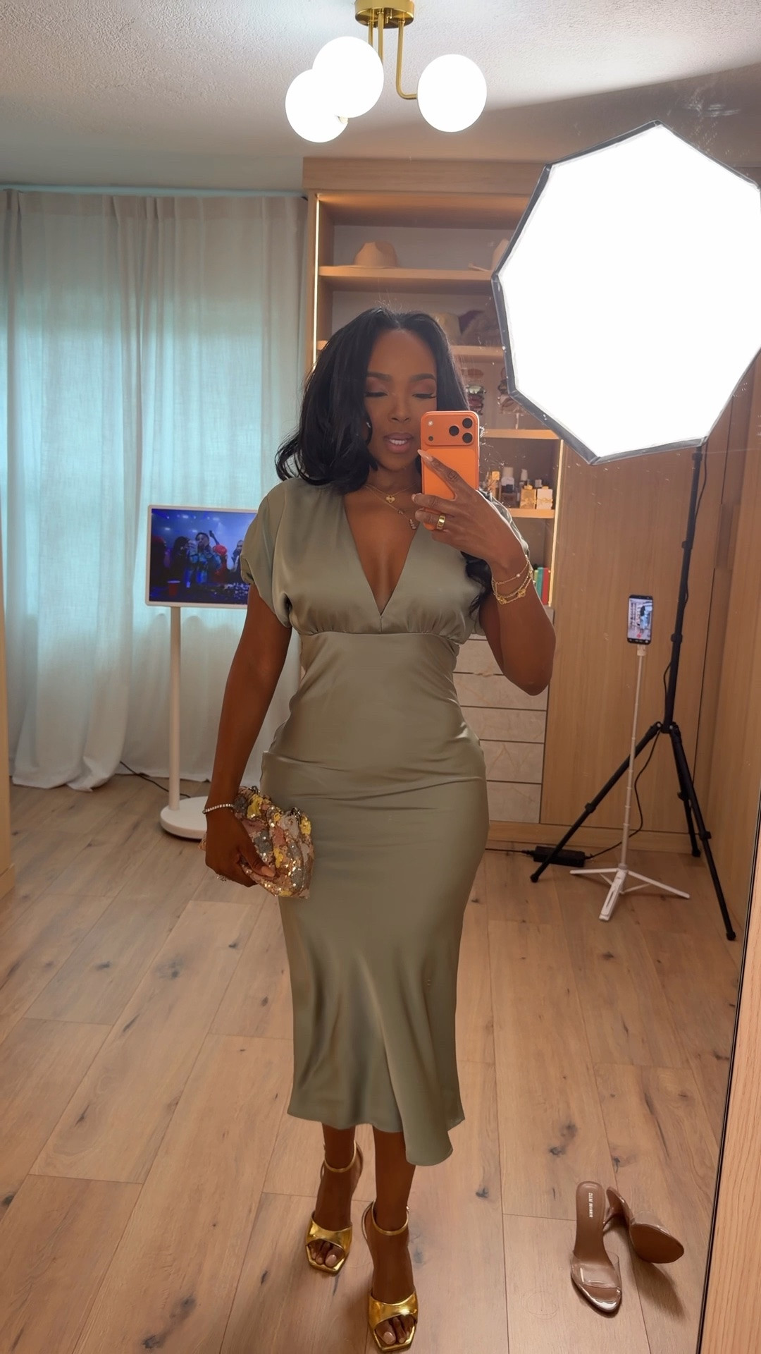 Scroll to shop! ✨ Everything from this look is linked below. 👇🏽    

Wearing: Size Small | 5’4” | 140 lbs  

📲   Download the FREE LTK app & follow me (@kirasfashionfinds) to shop all my daily finds.  #LTKootd #LTKPetite #LTKU