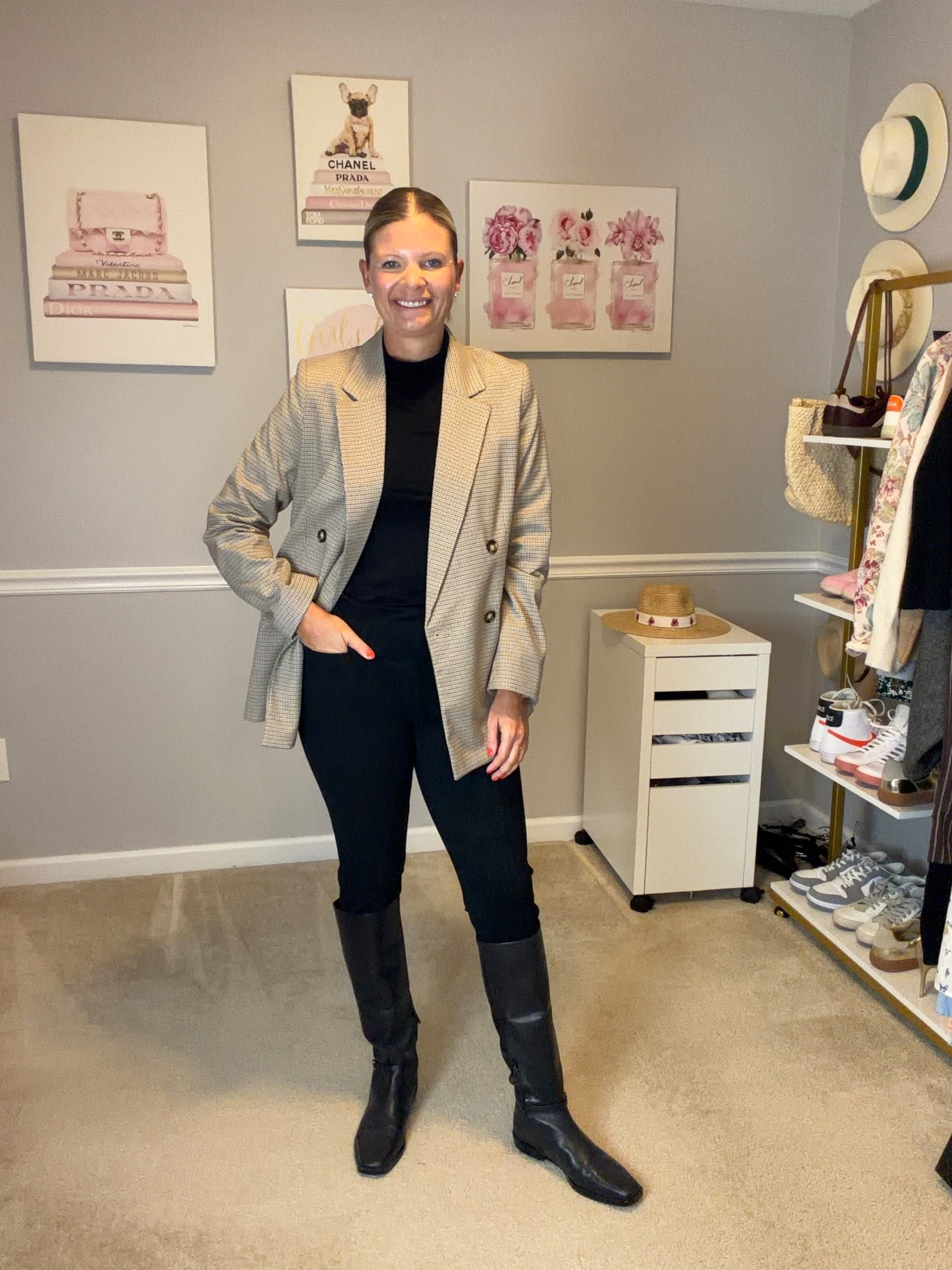 Oversized olaid blazer (go down for a more fitted look)
Thick legging like pants TTS

#LTKWorkwear #LTKootd #LTKOver40