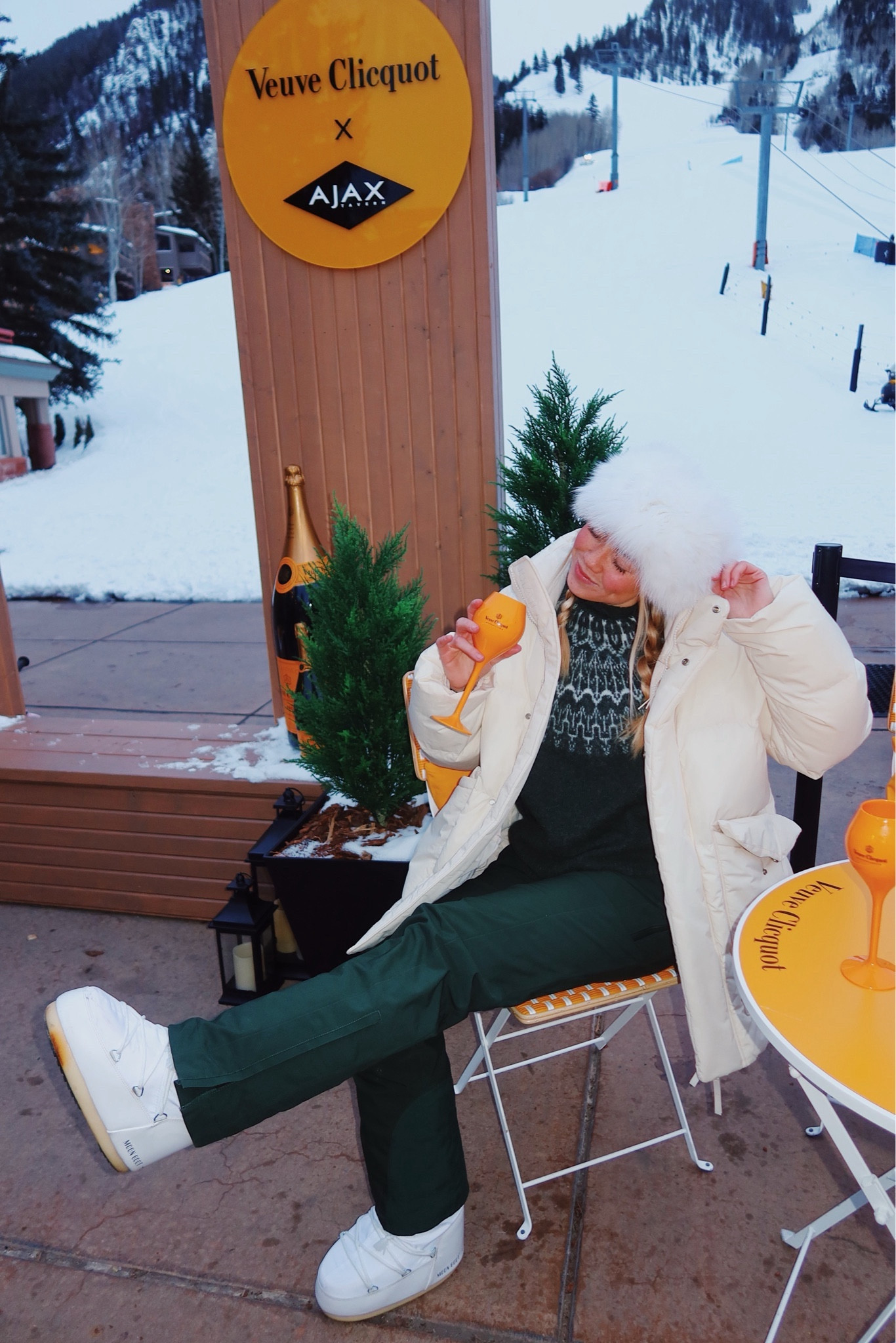 Après ski at the little Nell ⛷️🥂
#LTKapresski #LTKski #LTKwinter

#LTKSeasonal