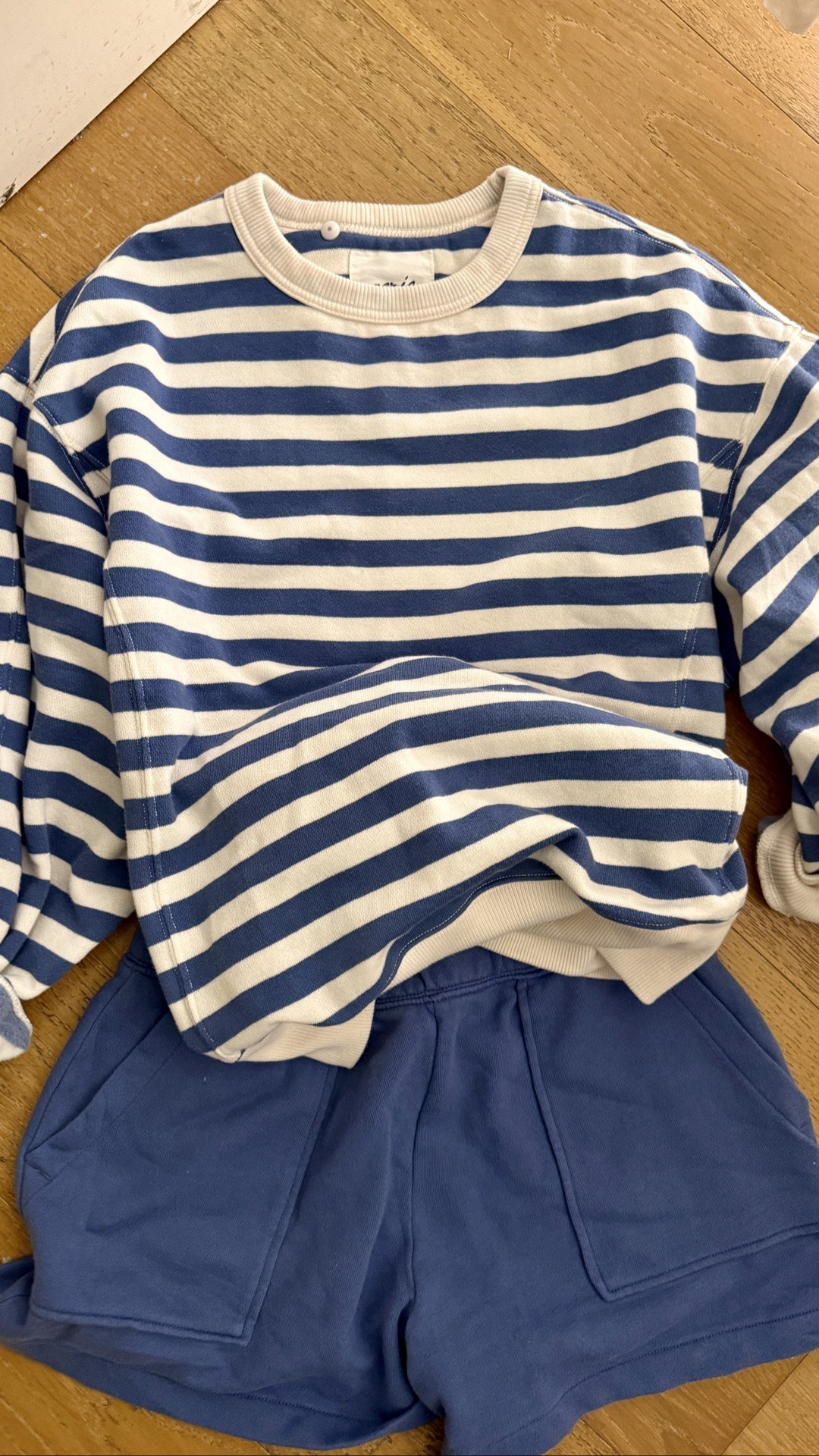 AERIE CODE: SHOPMY20 
This might be the coziest sweatshirt Aerie sells. It comes in like 20 different colors and the shorts are so flattering. They are $20 right now with an extra 20% off with the discount code. #aerie #aeriestyle #cozystyle #summerstyle

#LTKootd #LTKSeasonal #LTKSaleAlert