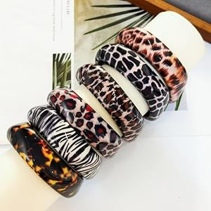 Amazon.com: MMIUAEG Chunky Tortoiseshell Leopard Print Bracelet Geometric Wide-face Statement Bangle Bracelet for Women Tortoiseshell Colored Holiday Party Jewelry (Square-D): Clothing, Shoes & Jewelry | Amazon (US)
