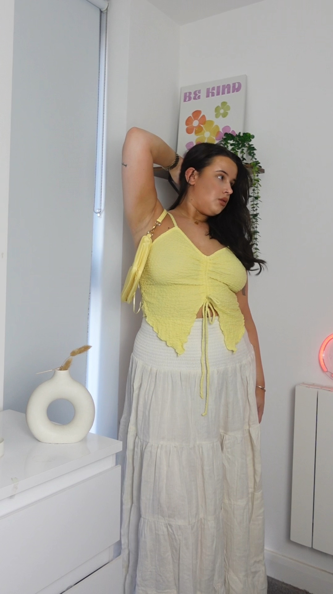 white maxi skirts 4 eva 🌻💐🧸

#outfitideas4you #fashionblogger #stylinginspo #dailyoutfitinspo #outfitinspiration #stylinghelp #stylinginspiration #stylingtips #ootdfashion #ootdpost #springfashion #springstyle 