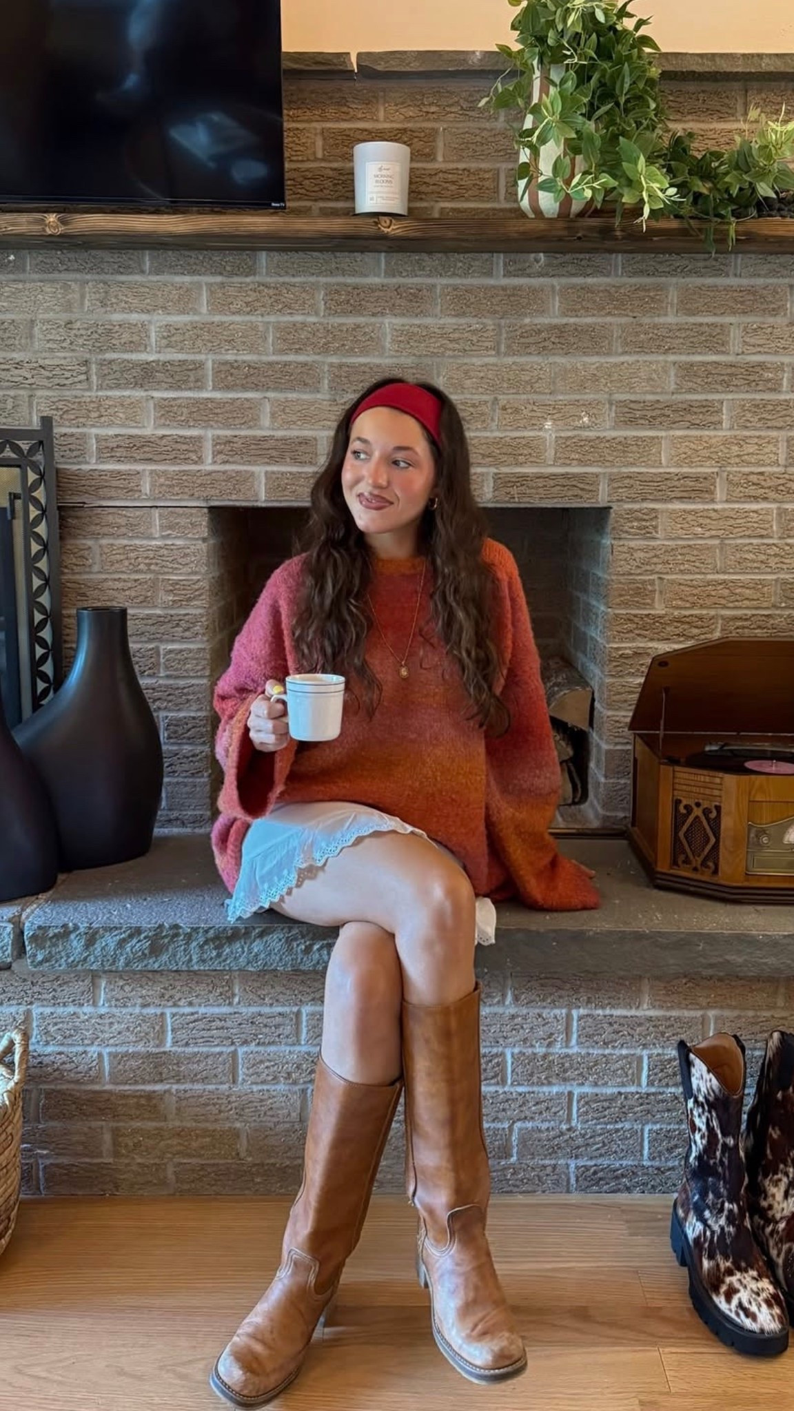 Fall outfit inspo❤️ wearing a medium! Use amber15 for a dc! 

#LTKHoliday #LTKSeasonal #LTKStyleTip