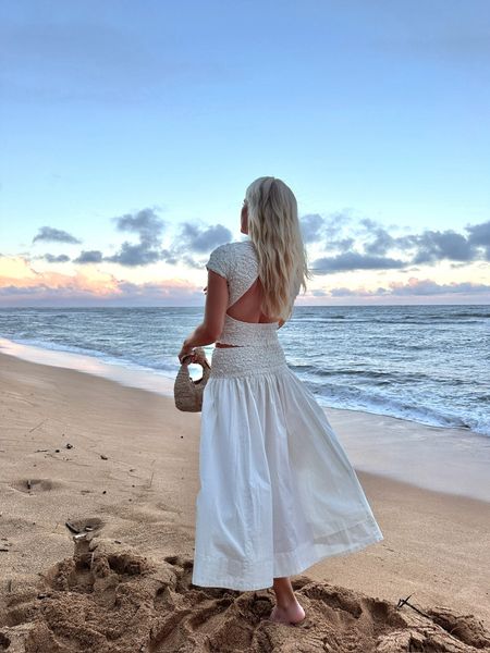 After dinner walk on the beach! Wearing a small in set. #kathleenpost #beachvacation #hawaiilooks

Dinner Outfit | Beach Vacation | Kauai Looks

#LTKstyletip #LTKtravel #LTKSeasonal