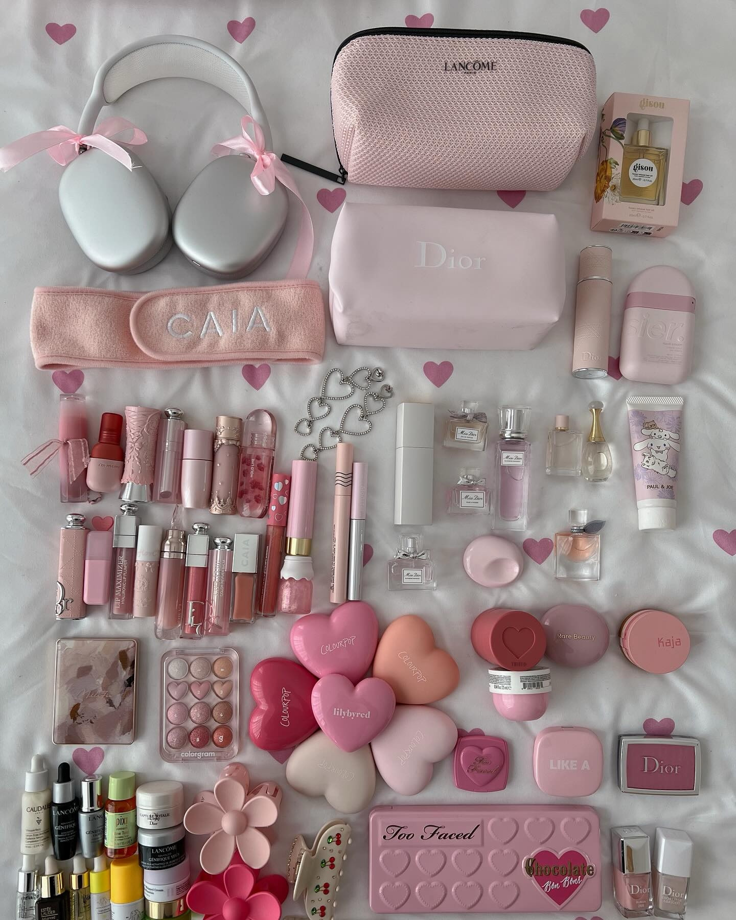 That girl essentials 🏹🍥🎀
USE :MOODBEAUTY12 on @yesstyle 
@colourpopcosmetics 

.

.

.

#yesstyle #beauty #girlythings #cosmetics #cosmeticos #perfumery #kbeauty #kskincare #tiktok #thatlife #richlifestyle #pinterestinspired #pink #pinterestaesthetic #makeup #lip #lipgloss #liptint #prettylittlething 

.

.

.