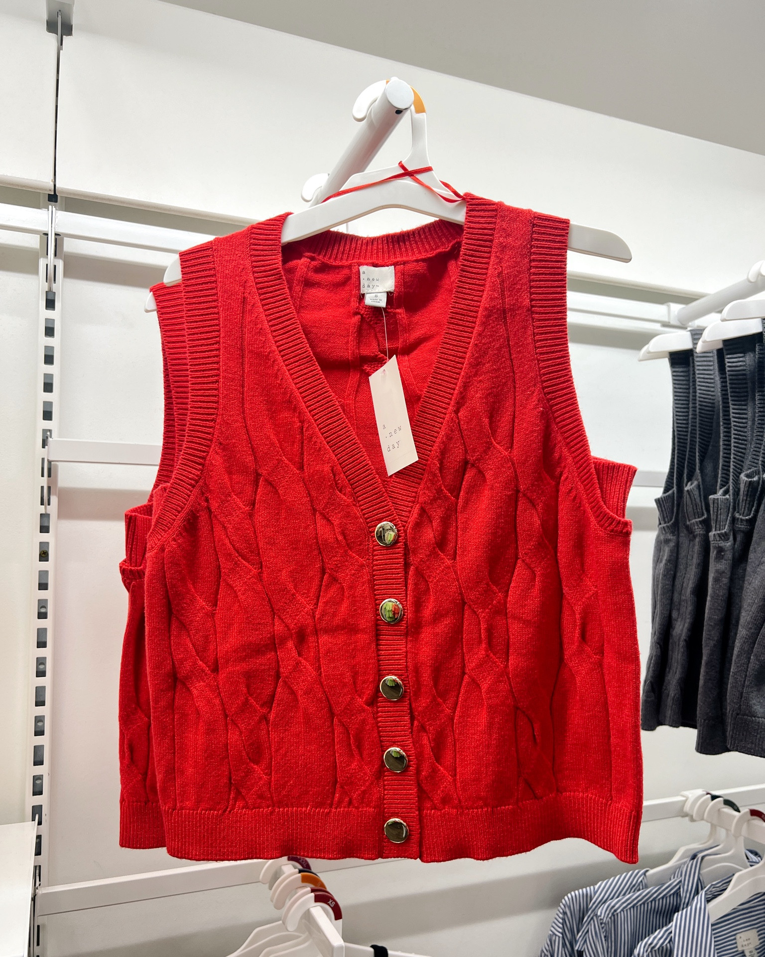 The cutest vest top for fall 

#LTKBacktoSchool #LTKStyleTip #LTKSeasonal