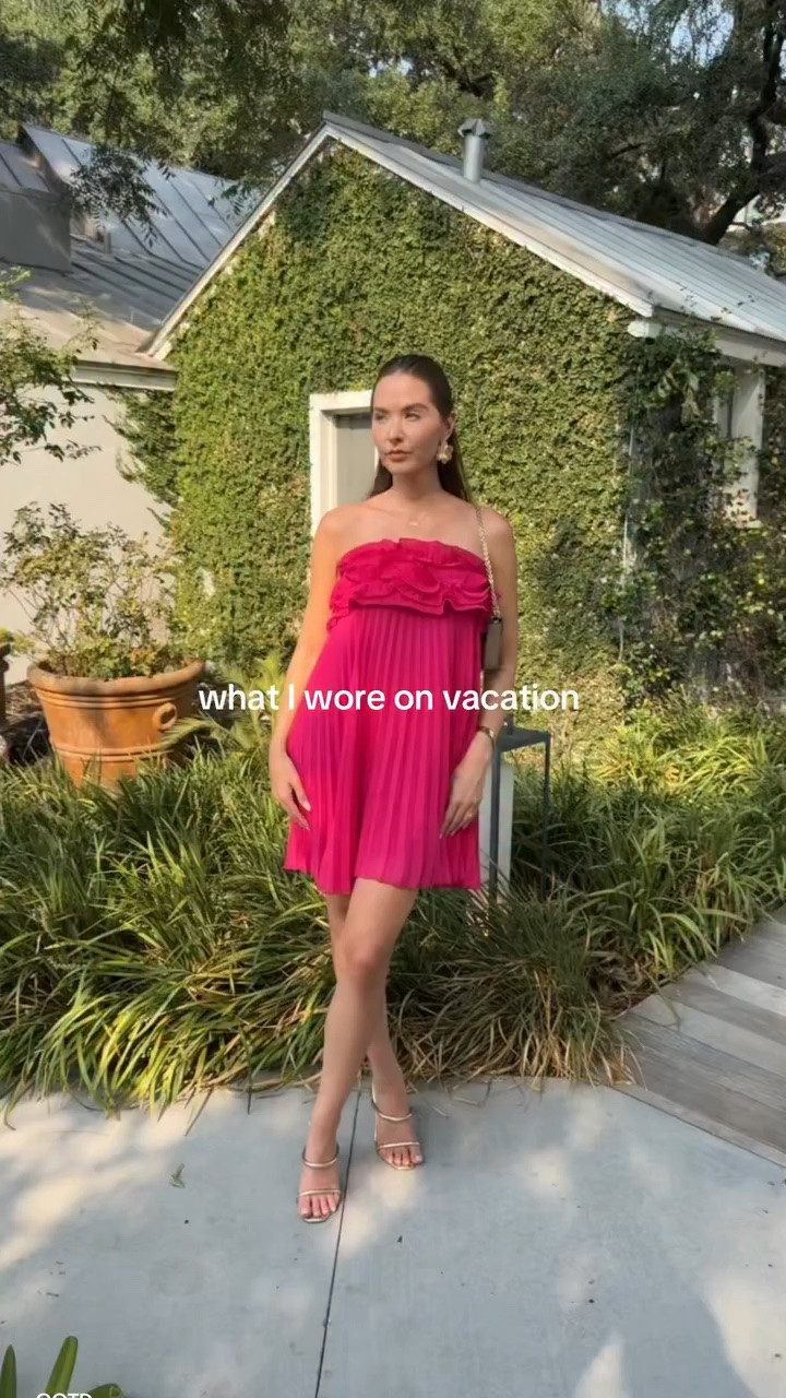 Staycation with @commense.official 🌴

#OOTD
#OutfitInspo
#summeroutfit 
#VacationOutfits
#resortwear

#LTKTravel #LTKootd #LTKCon