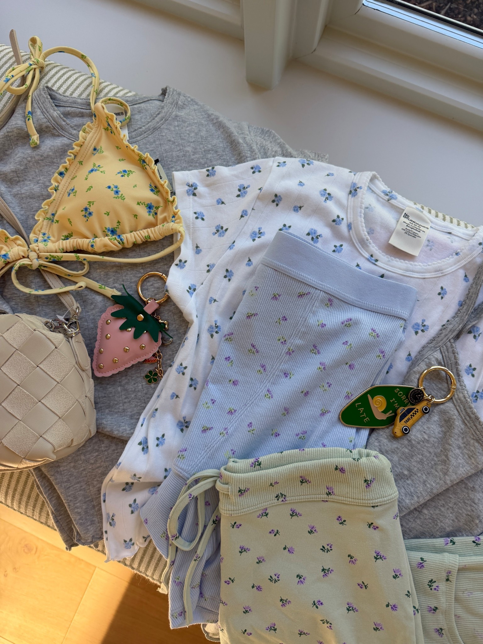 The cutest spring finds at Walmart 🌼 

#LTKPetite #LTKootd #LTKSeasonal