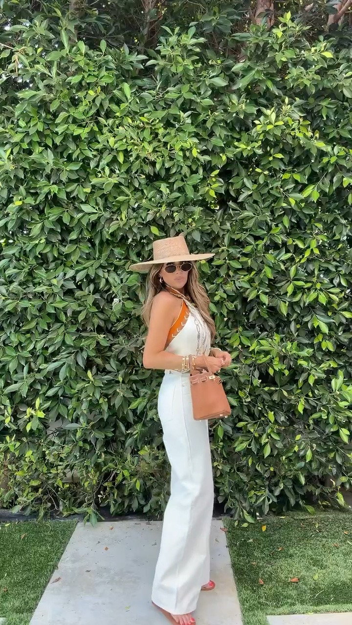 Hermes scarf as a top! I’m not using any sort of neck piece, just tying it! My jeans are size US 4!! 

Zara fashion, Hermes, Nordstrom fashion, NSALE, Scarves, Scarves as tops, Amazon finds, Sun hats, Beach hats, Summer outfits, Date night outfits, Vacation outfits, Gemme Beauty, Emily Gemma

#LTKootd #LTKSeasonal #LTKdayinmylife