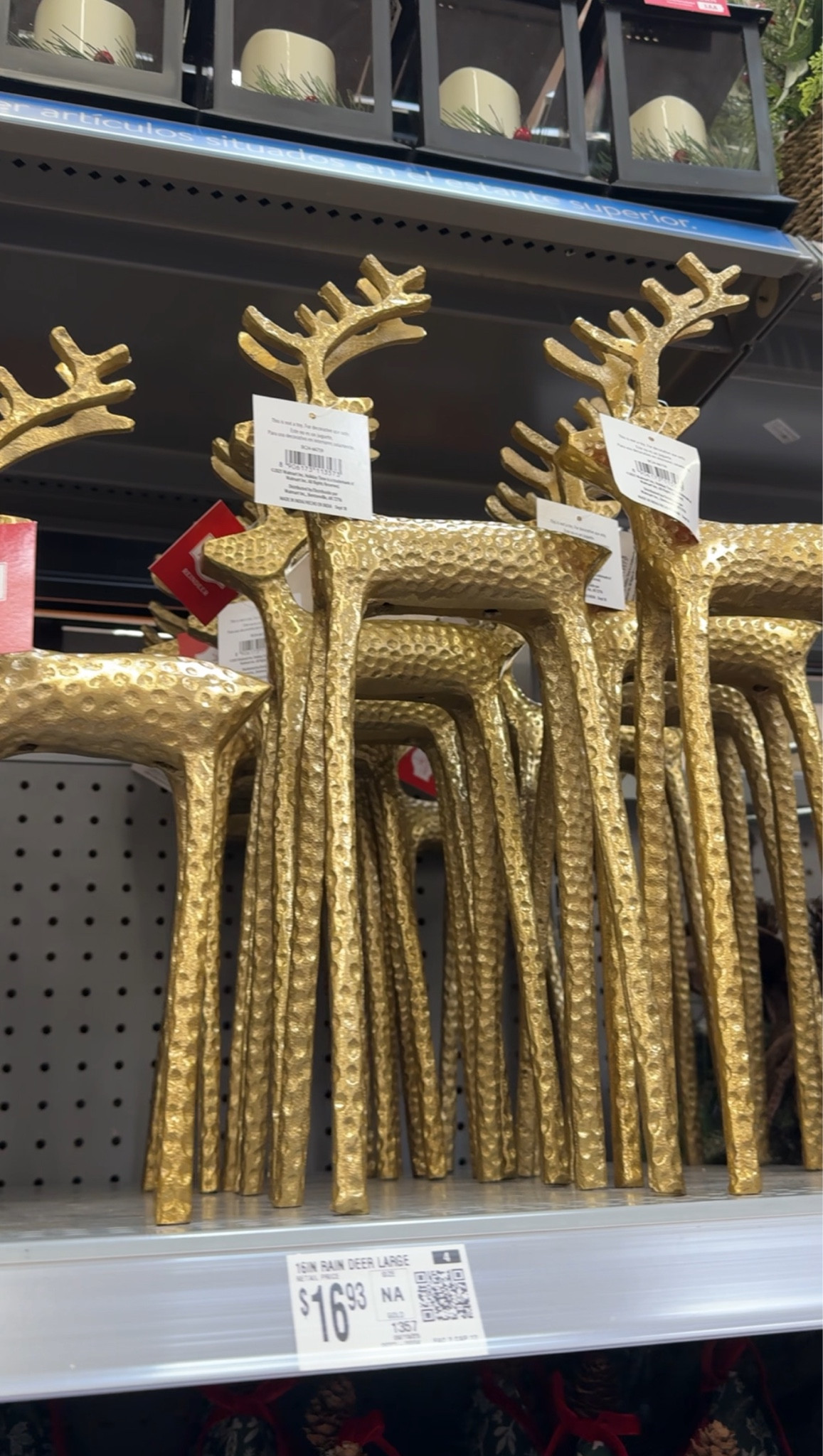 Hammered metal reindeer

Walmart, Christmas decor, under $20, holiday

#LTKSeasonal #LTKHome #LTKFindsUnder50