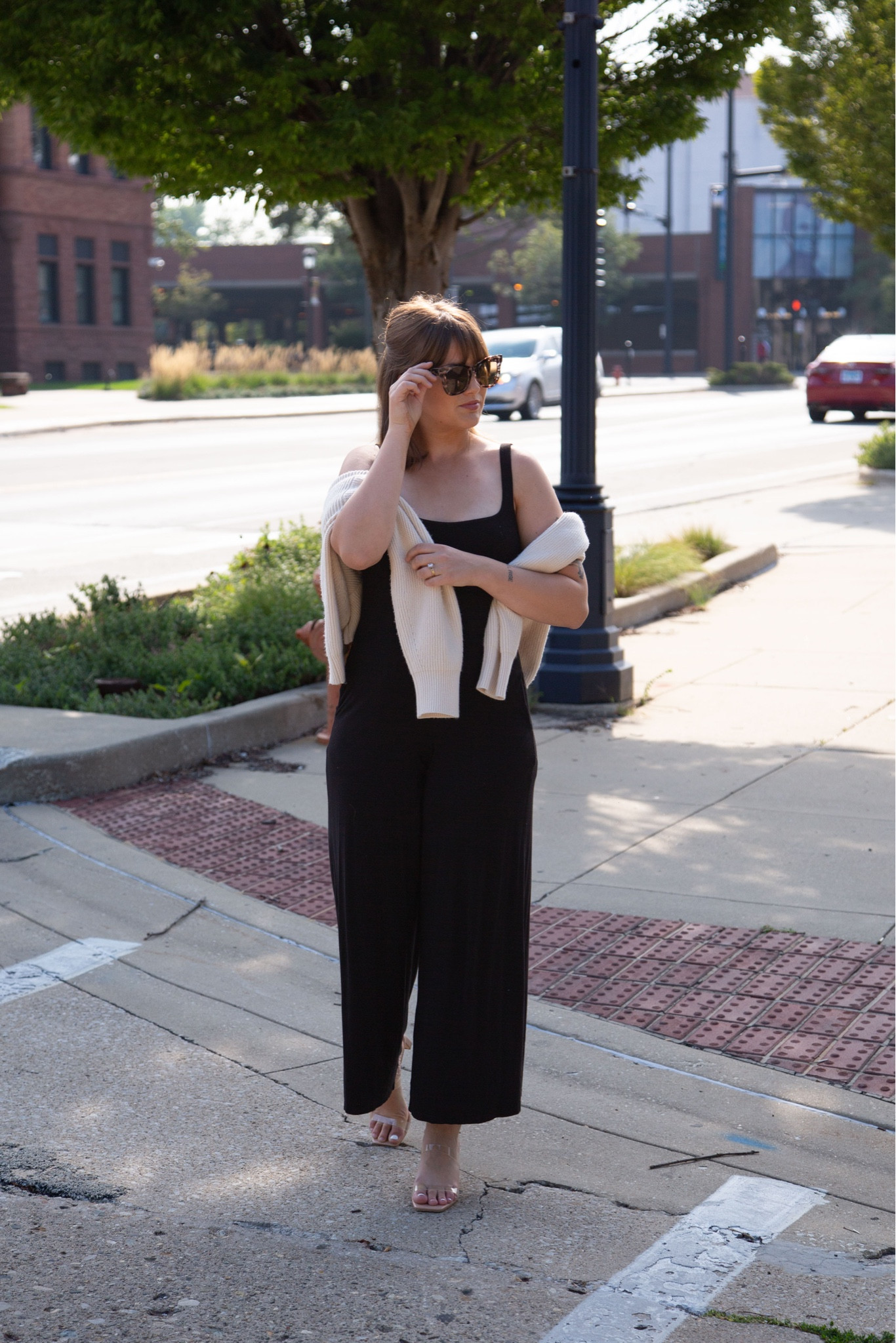 black jumper for fall 

#LTKmidsize #LTKstyletip #LTKSeasonal