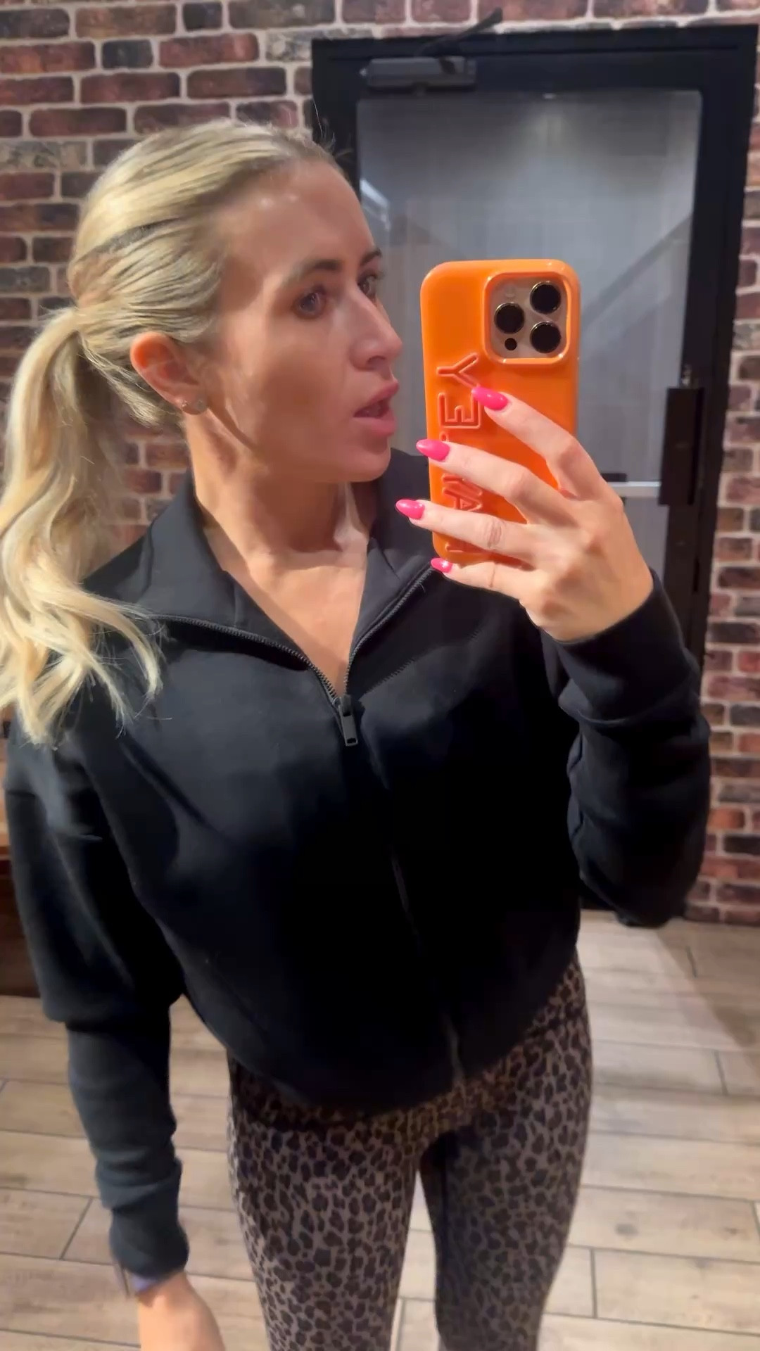 My @Spanx athletic set is on sale! I love the leopard print 🐆

Sizing 👉🏻 SMALL I’m 5’4 | 120 lbs | 32C | 25” Waist | Typically a Small 

#LTKfitnessgoals #LTKselfcare #LTKActive