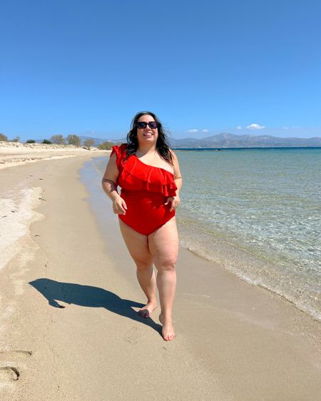 Swimsuits, swimsuit, swimwear, size inclusive, plus size, plus size swimsuit, one piece, summer outfit, spring outfit, vacation, vacation look, resort wear

#LTKcurves #LTKunder100 #LTKswim