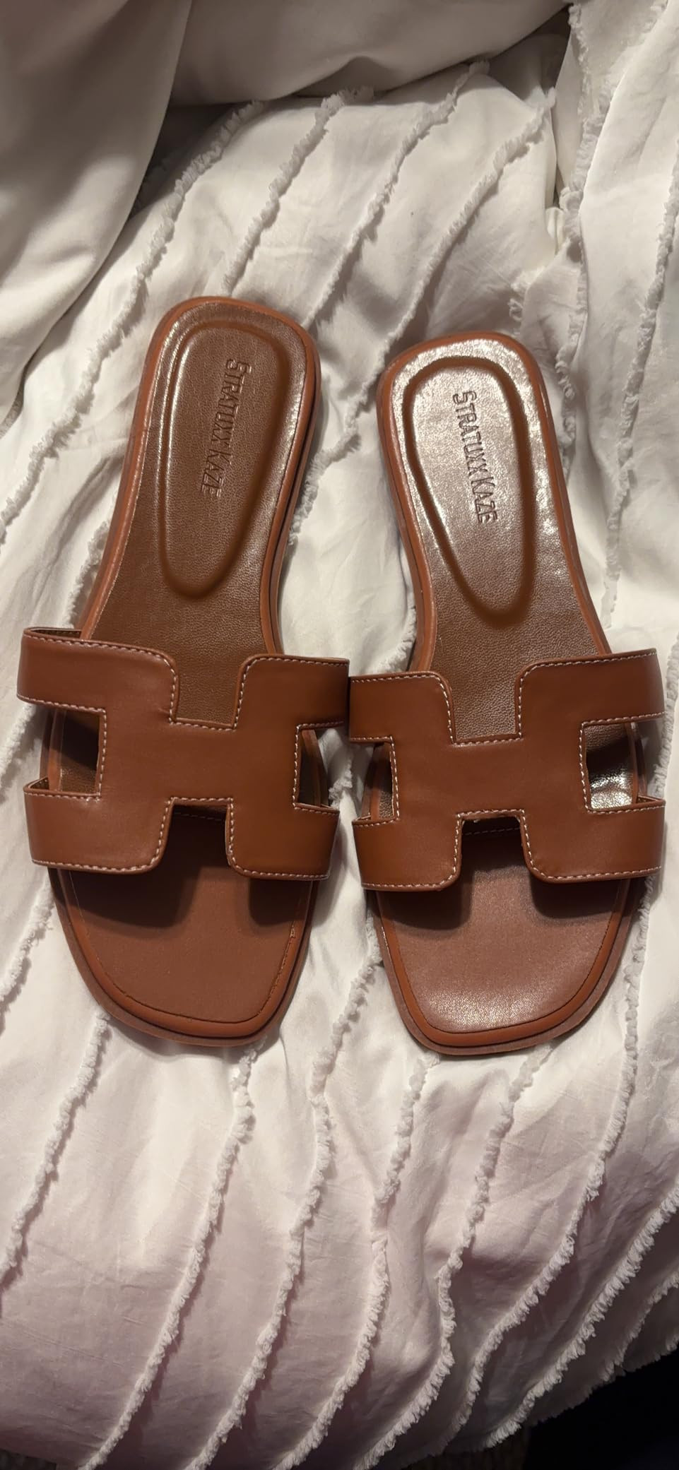 Stratuxx Kaze Womens Flat Sandals Flat Slide Sandals White,Black, Brown Flat Sandals Leopard | Amazon (US)