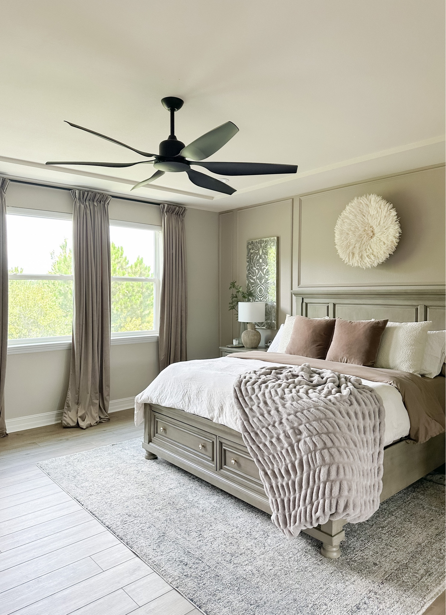 Taupe sheets! Yes, please! Impressed with the quality of these very affordable bedsheets! I love that they match my bedroom decor. 

Taupe bed sheets, Amazon bedding, mellanni bedding,  bedroom, neutral, bedroom, decor, velvet curtains, juju hat

#LTKunder50 #LTKhome