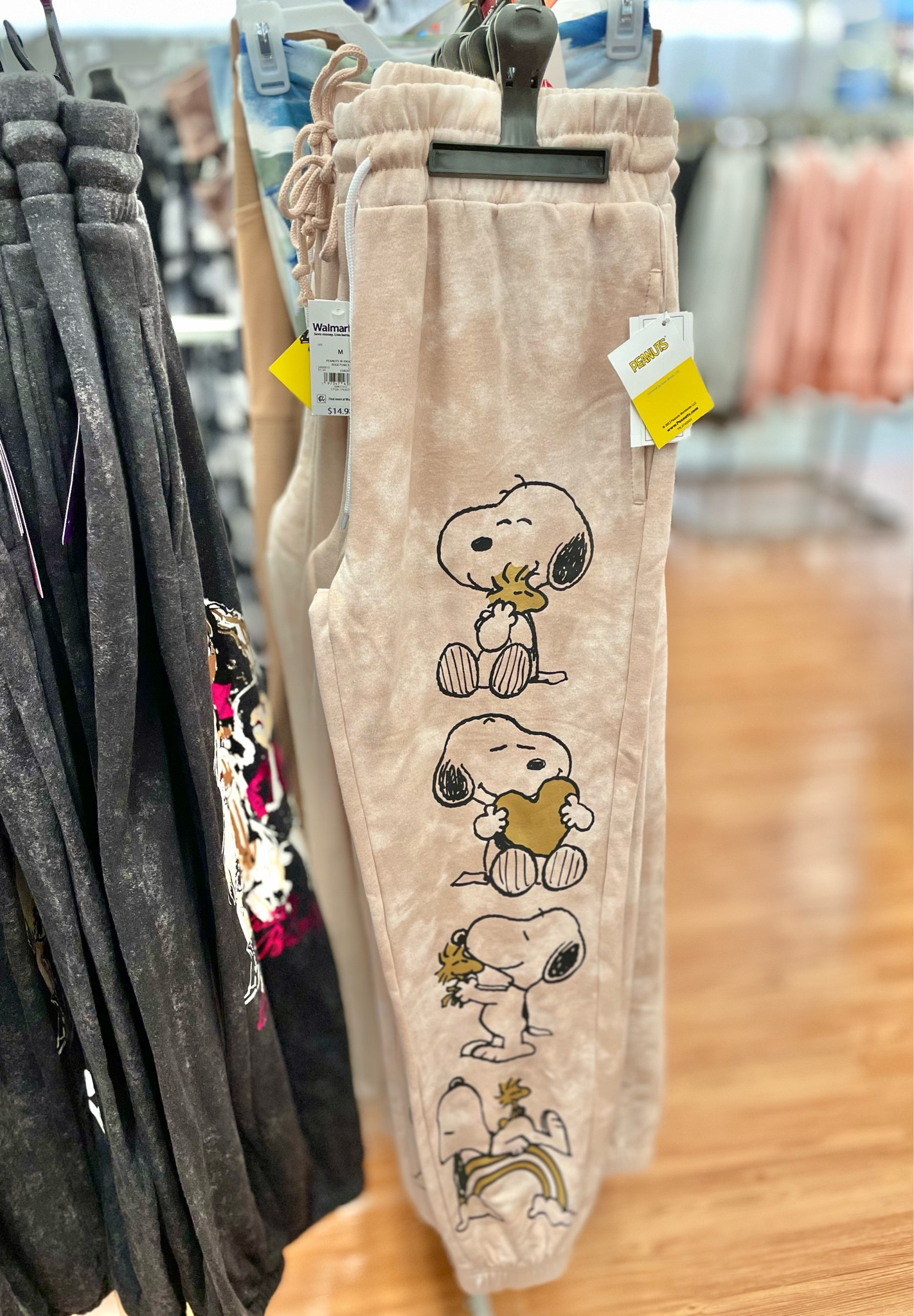 Walmart Women’s Snoopy joggers!🌼

#LTKstyletip #LTKmidsize #LTKplussize