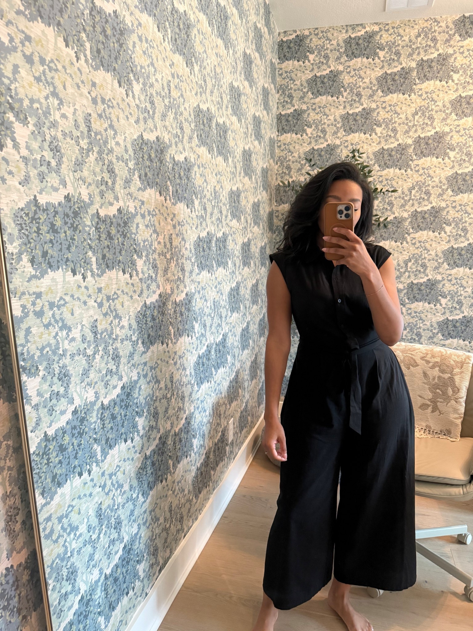 Target jumpsuit & wallpapered office 🖤👌🏽

#LTKWorkwear #LTKmomlife #LTKHome