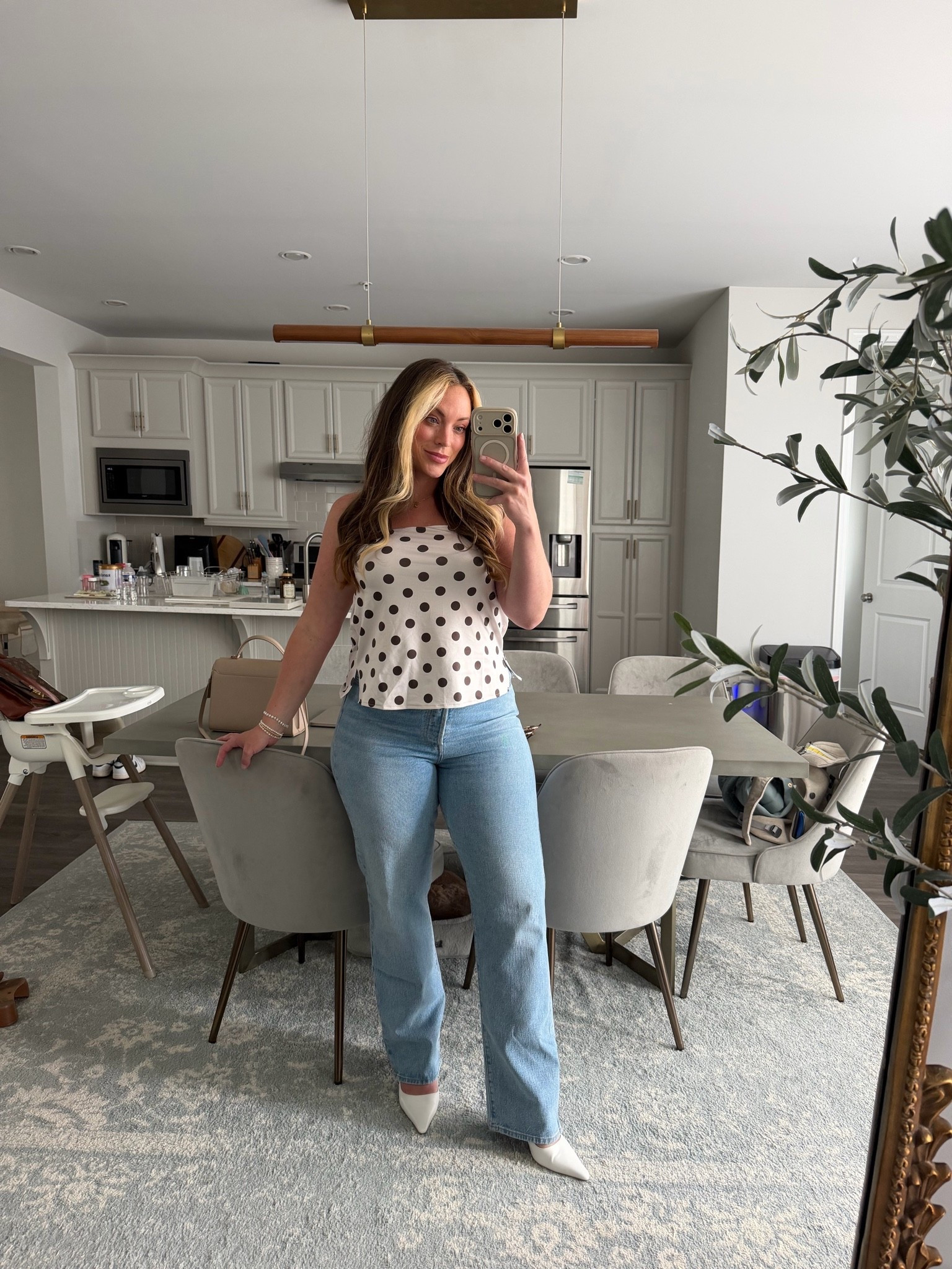 Levi’s jeans over any other brand 🩷
Top is under $20, wearing a medium!

#LTKSeasonal #LTKMidsize