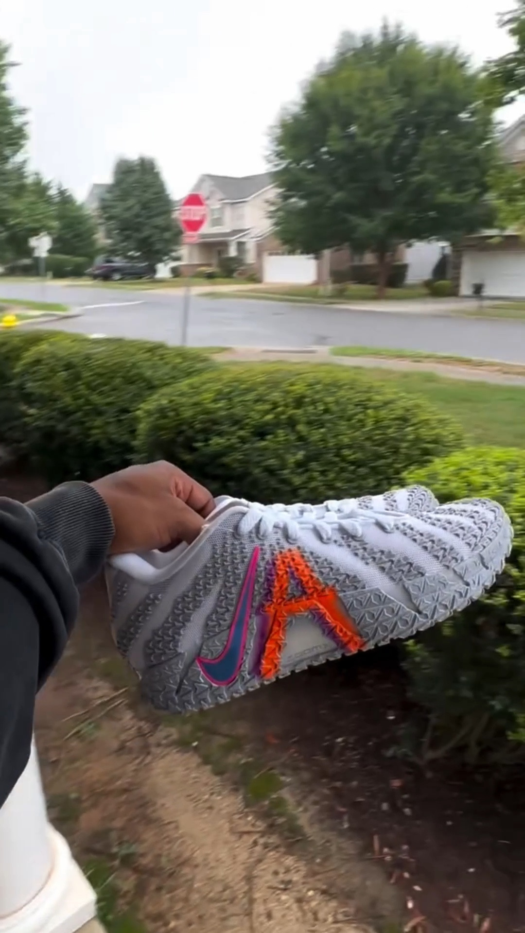 Let’s unbox the new Nike Ja 3 “Light Show” with @raybanmeta 🕶️ (also 3 reels in one week, who is he?!) POST THAT CONTENT

@nike JA completely snapped with these comfort, style, and different! Good pick up?
•
•
•
•
#nike #jamorant #ja3 #sneakers #sneakerhead #clt #streetstyle #streetwear