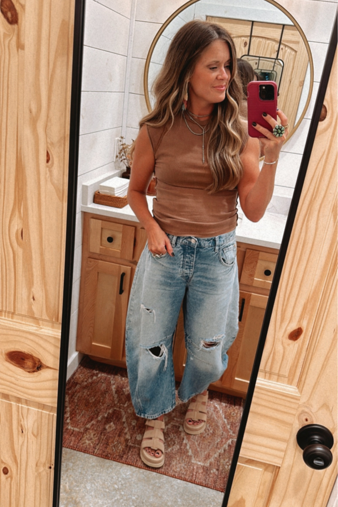 The best basic tee & jeans we all need 🫶🏻
Jeans- 27
Shirt- Medium
UGG Sandals- TTS


#LTKSaleAlert #LTKSeasonal #LTKFindsUnder50