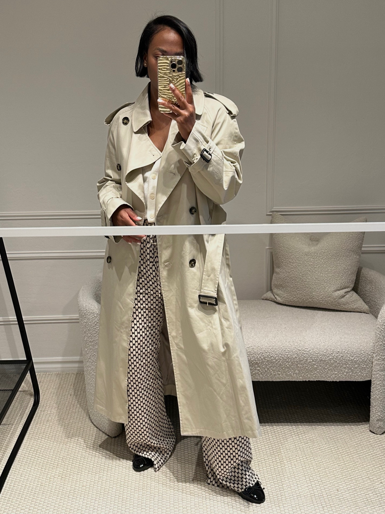 Trench coat, ballet flats, wardrobe essentials 

#LTKstyletip #LTKworkwear