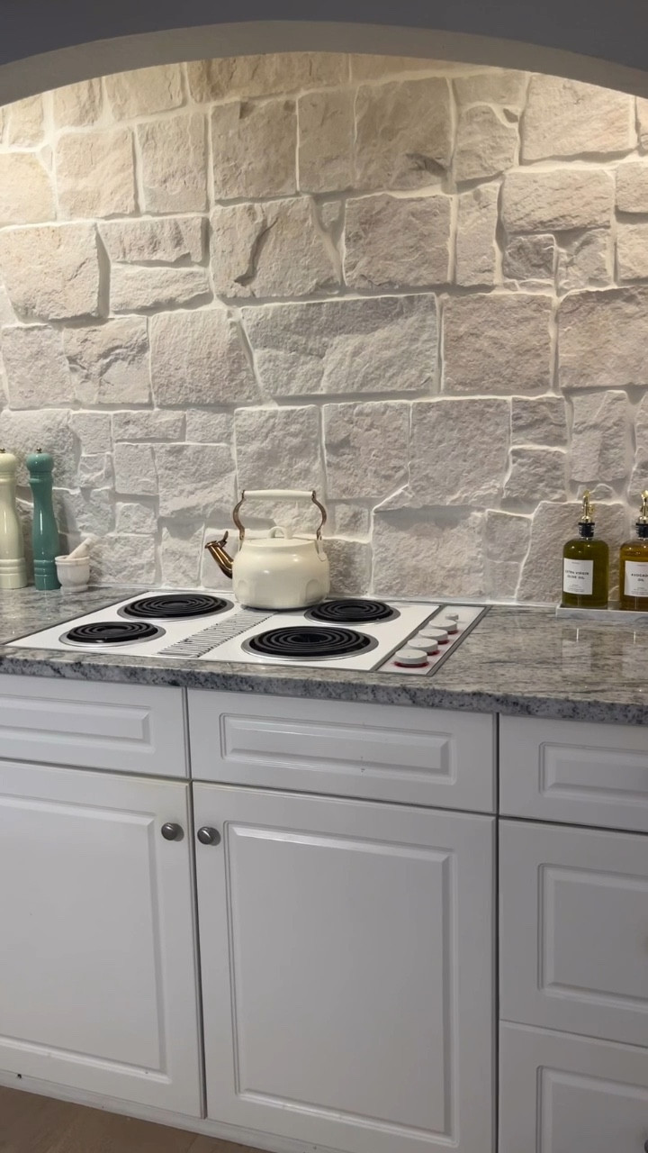 Can’t believe we finished our first DIY backsplash project! This was the first major project in our new house and it turned out so beautiful! We’re still in the process of sprucing up this nook and switching out the stove, so stay tuned for the next video🥰❤️

I’m unable to link the stone, but its Floor & Decor Alamo Sandstone Random Ledger Panel.

Steps we took to make this happen on my blog: 
http://www.rachellealaine.com/diy-stone-backsplash

#LTKHome