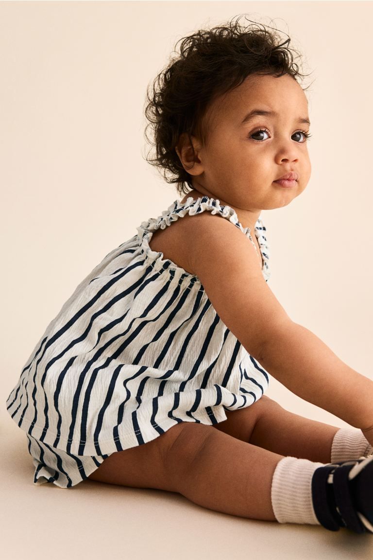 2-piece Crinkled Jersey Set - Regular waist - Square Neckline - Cream/striped - Kids | H&M US | H&M (US + CA)