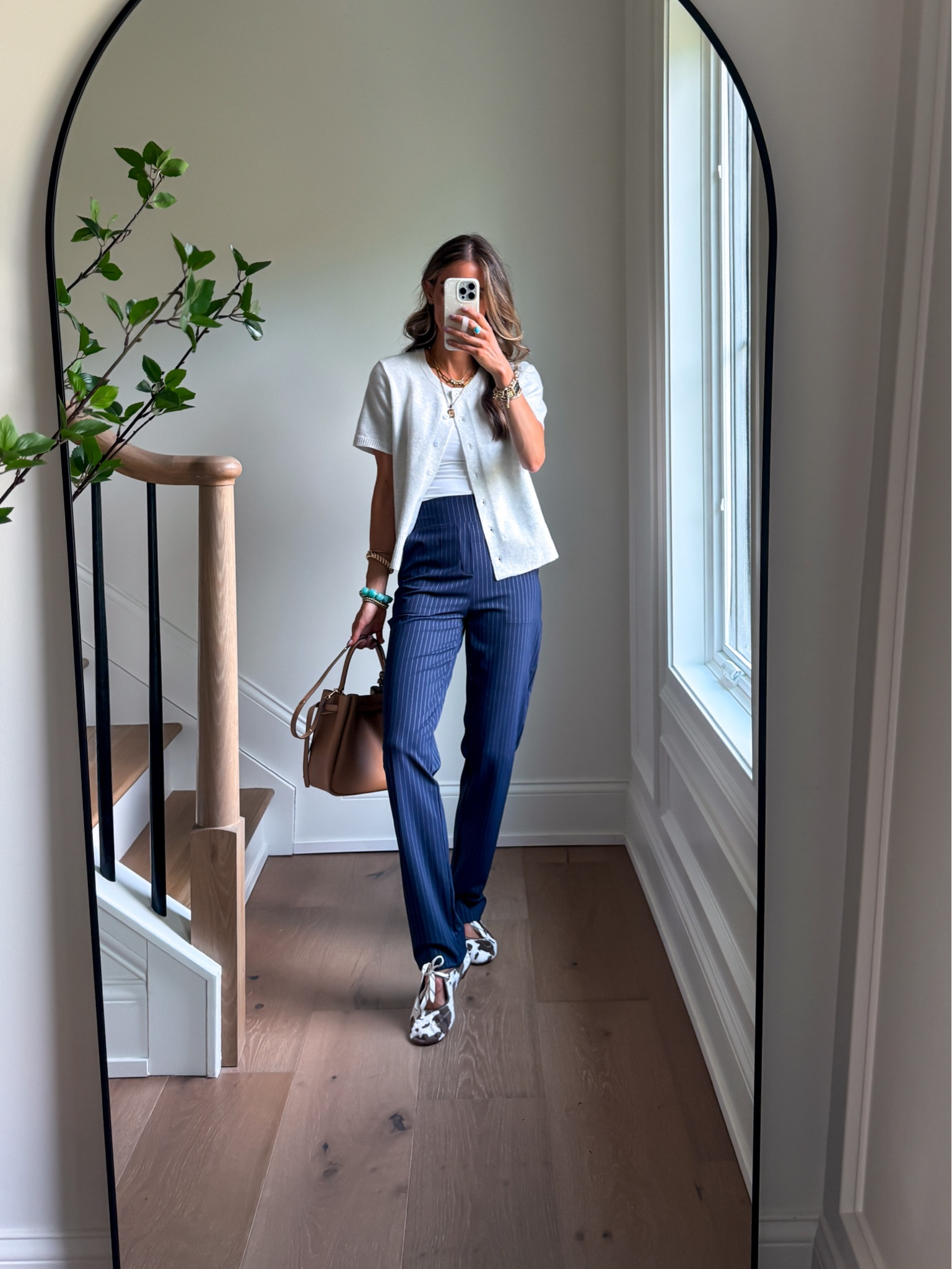 I’m 5’6” wearing a size xsmall tall workwear pants

#LTKWorkwear #LTKmorningroutine #LTKmomlife