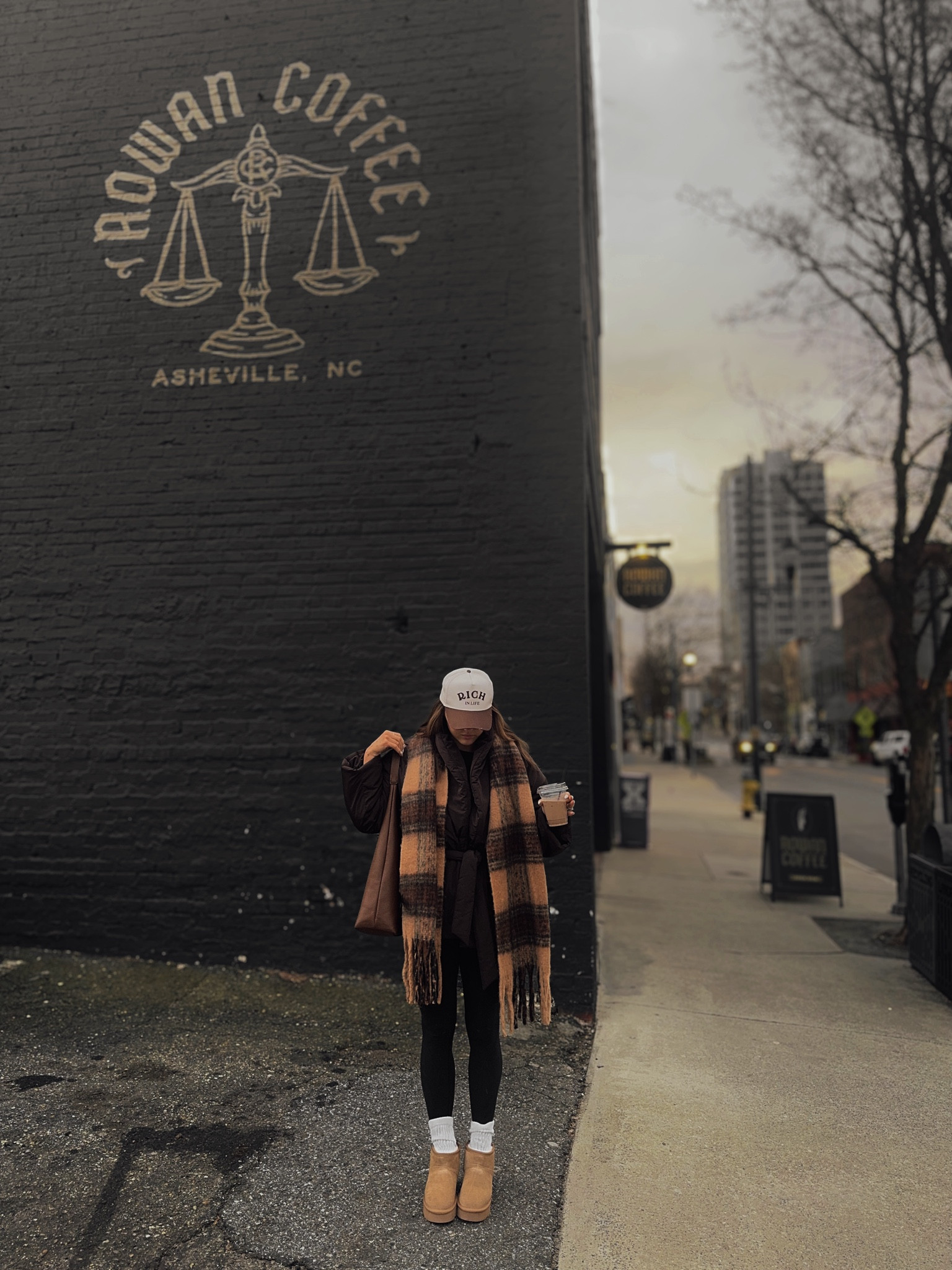 Coffee run ☕️

#LTKFindsUnder50 #LTKTravel #LTKFindsUnder100