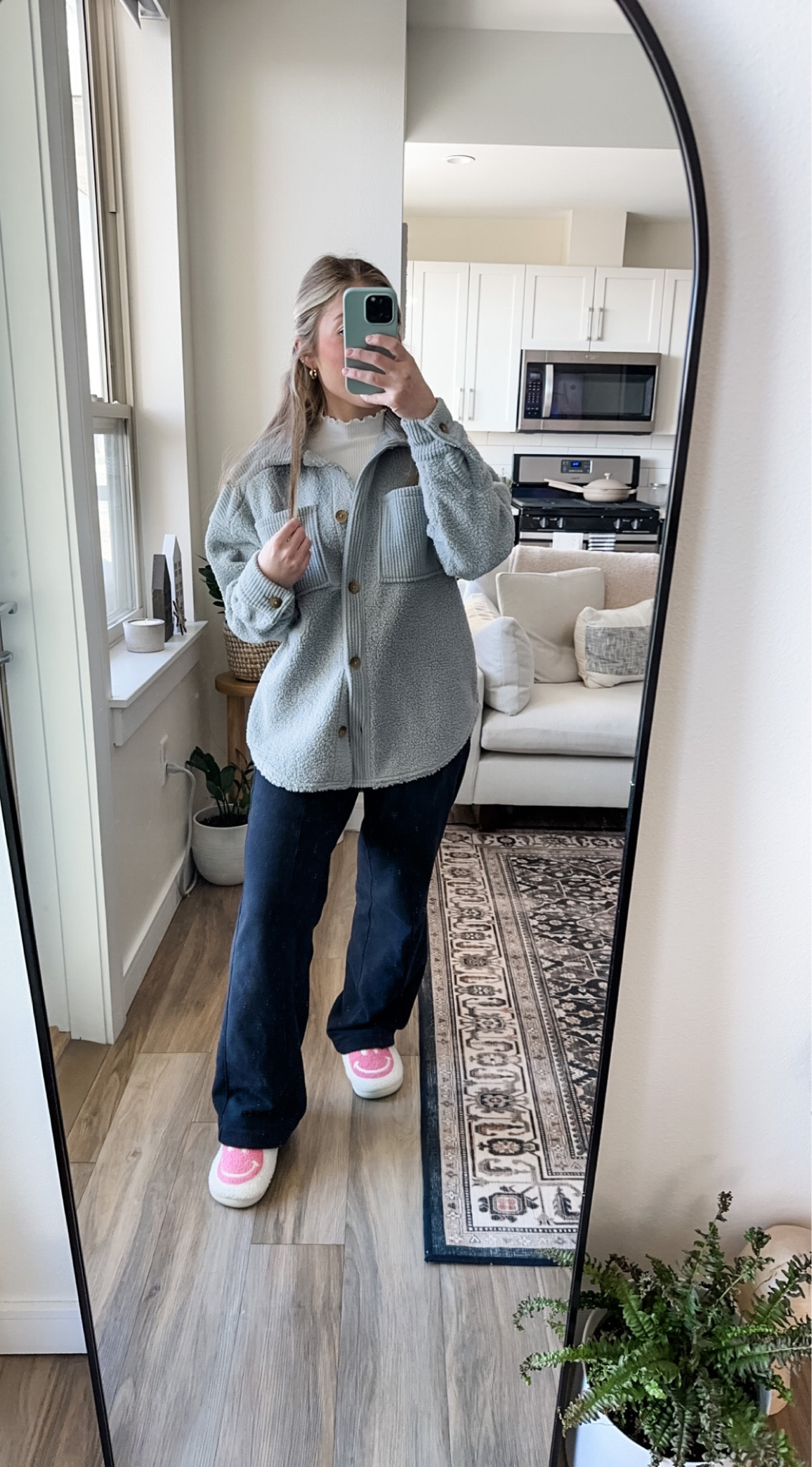 Snow day = cozy only  

#LTKSeasonal #LTKFind #LTKshoecrush