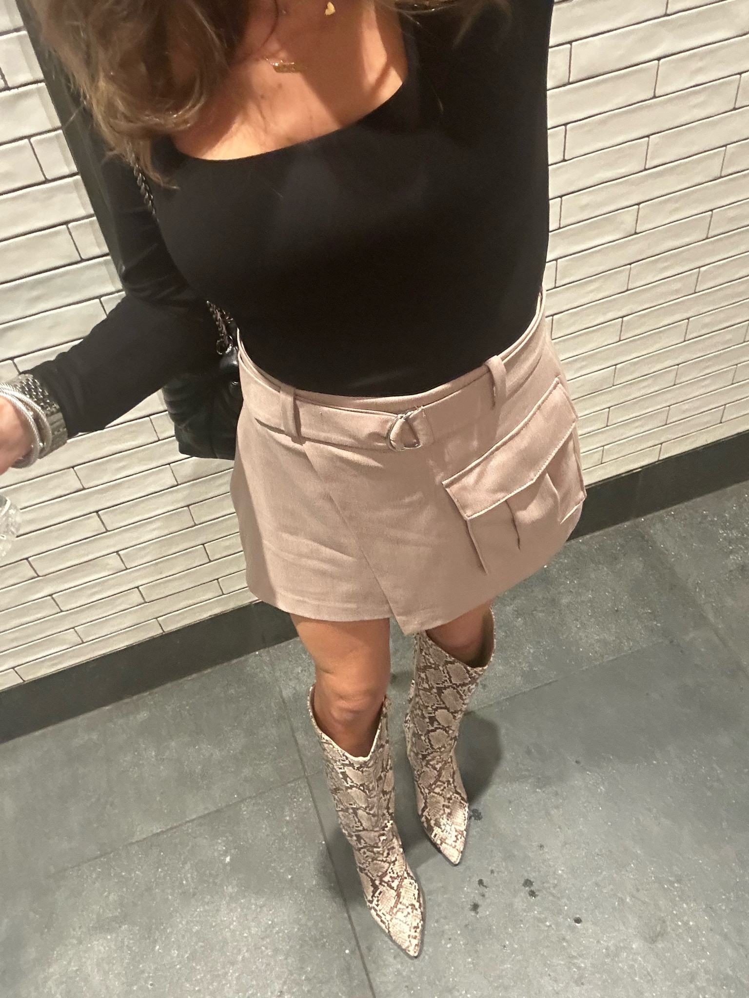 Tonight’s outfit : skirt size xxs, black square neck top amazon size xs

#LTKfindsunder50 #LTKfindsunder100